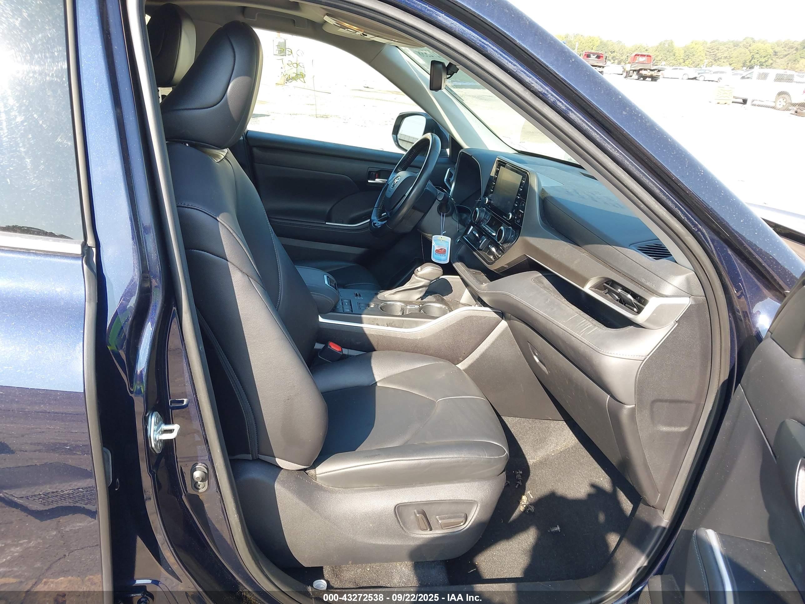 TOYOTA HIGHLANDER image 5