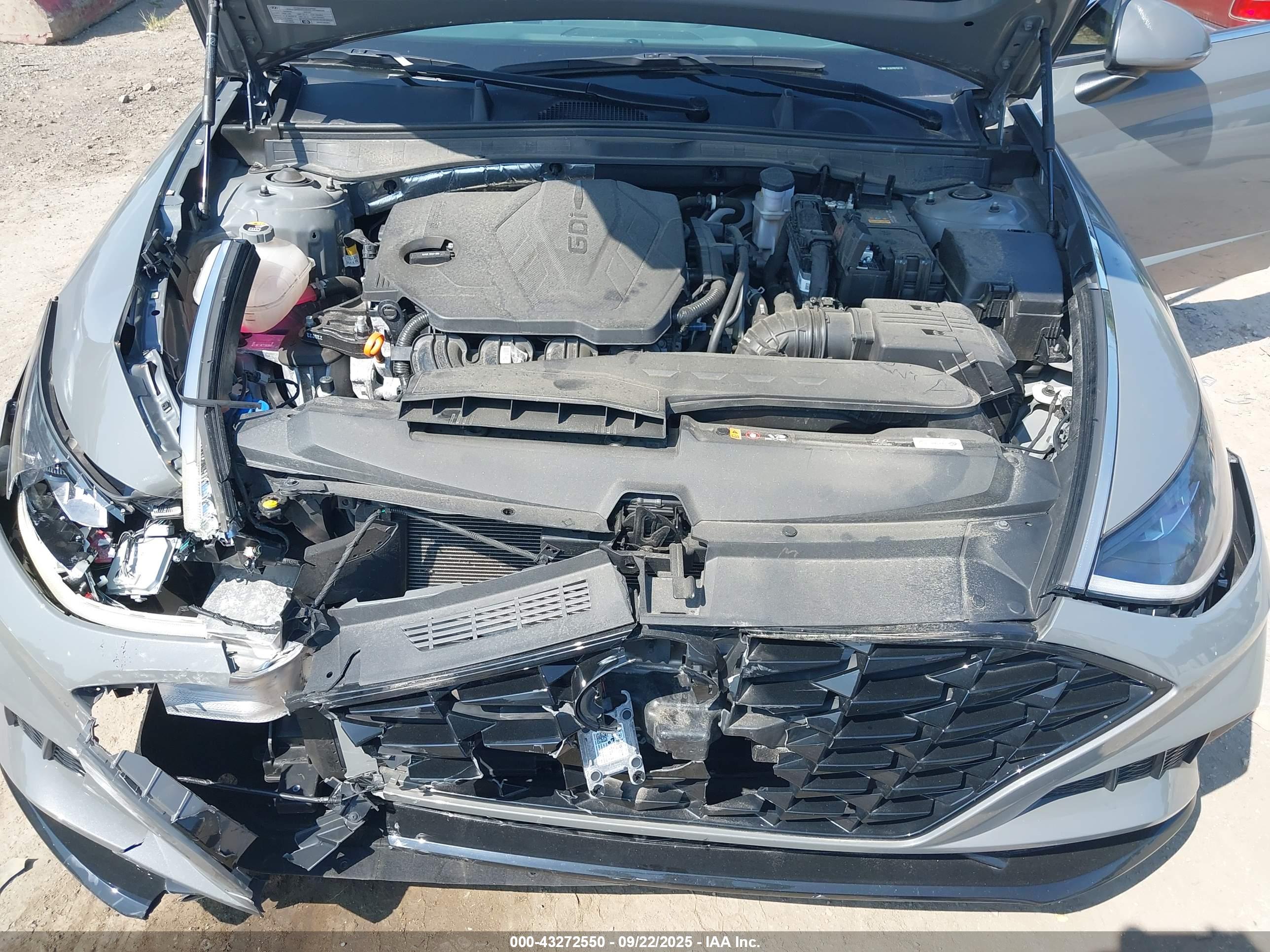 HYUNDAI SONATA image 10