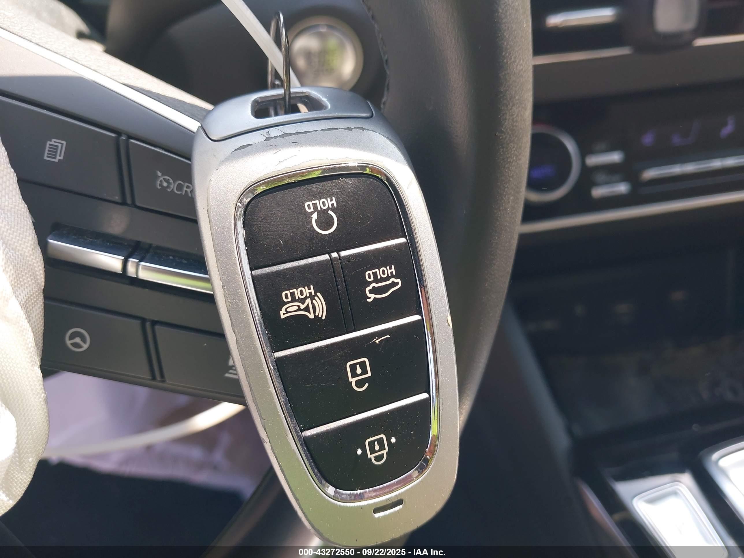 HYUNDAI SONATA image 11