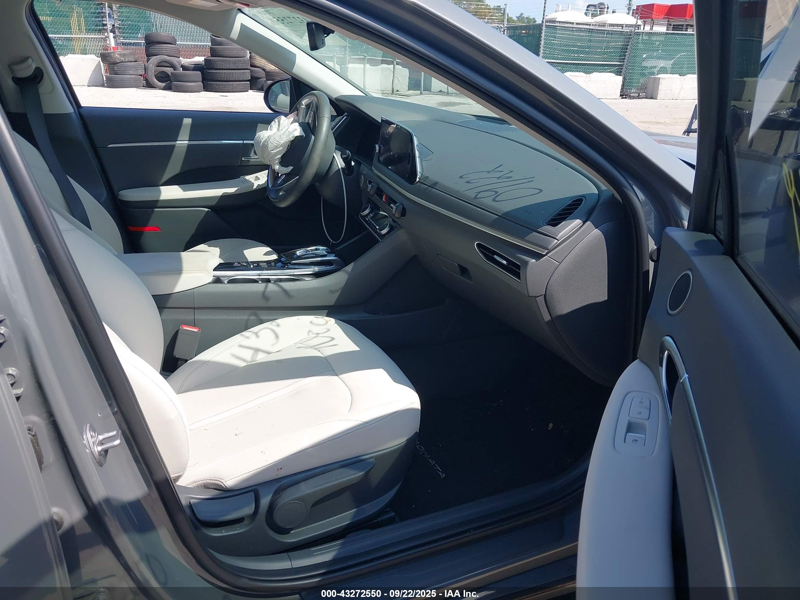 HYUNDAI SONATA image 5