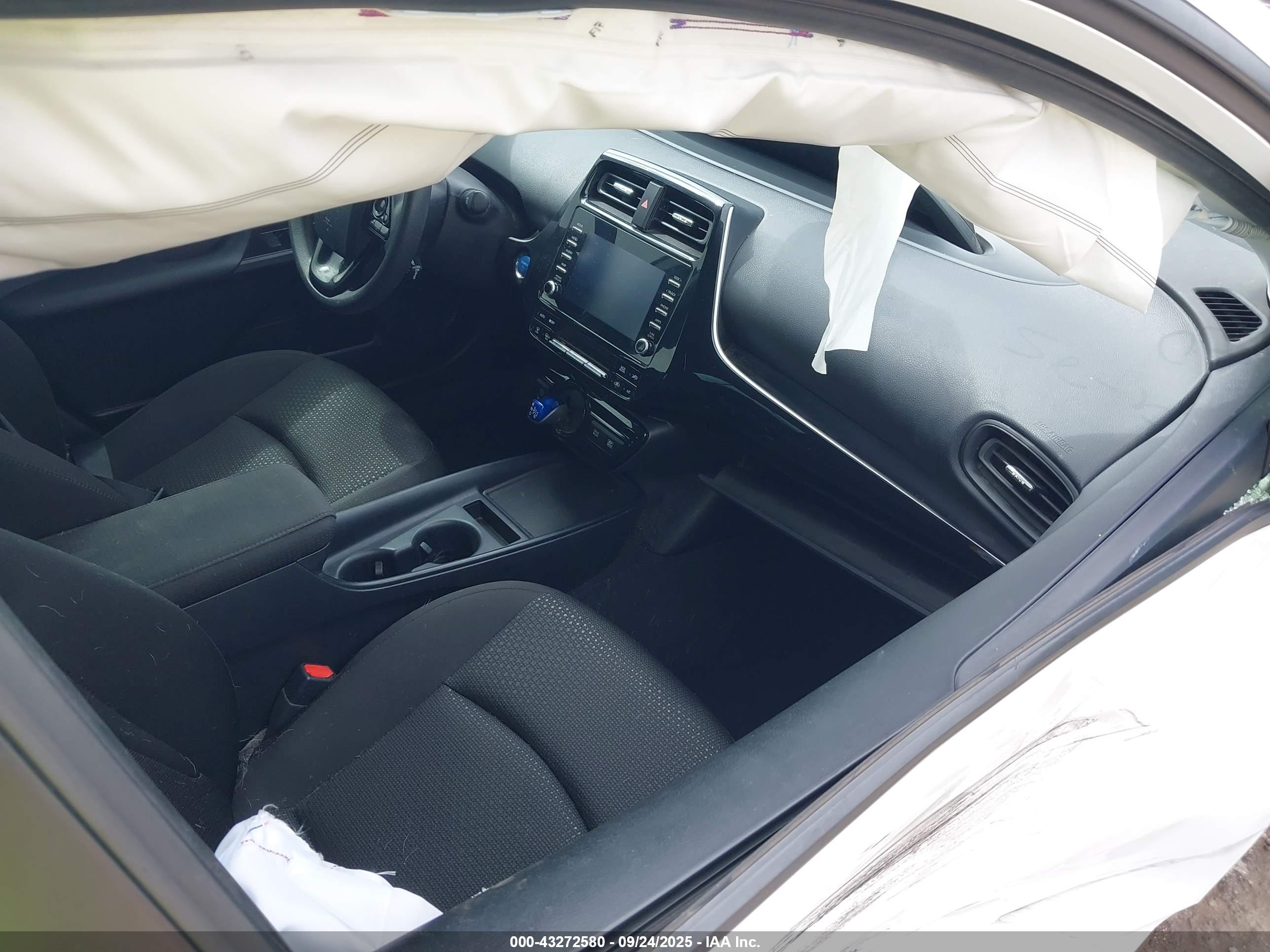 TOYOTA PRIUS image 5