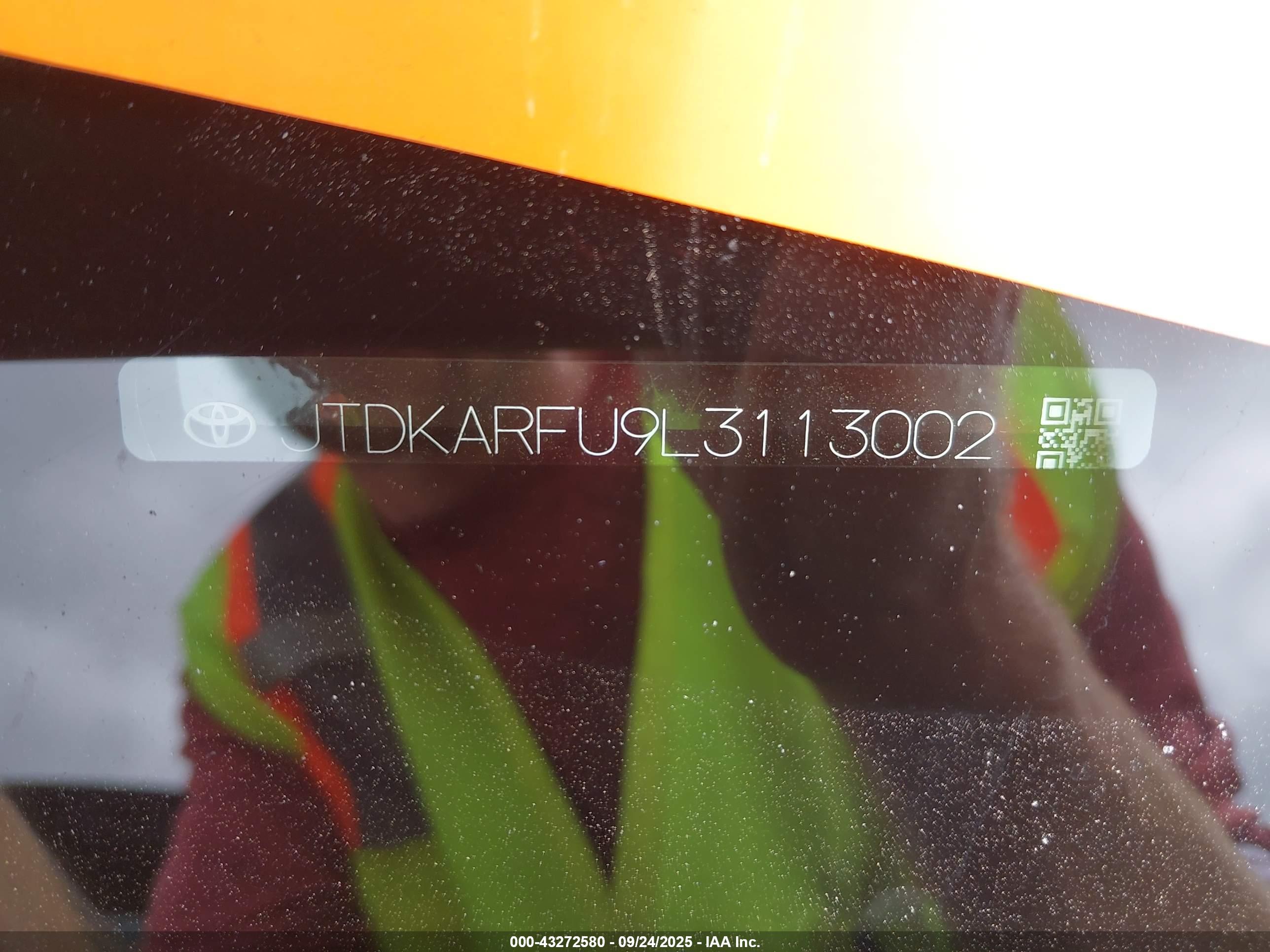 TOYOTA PRIUS image 9