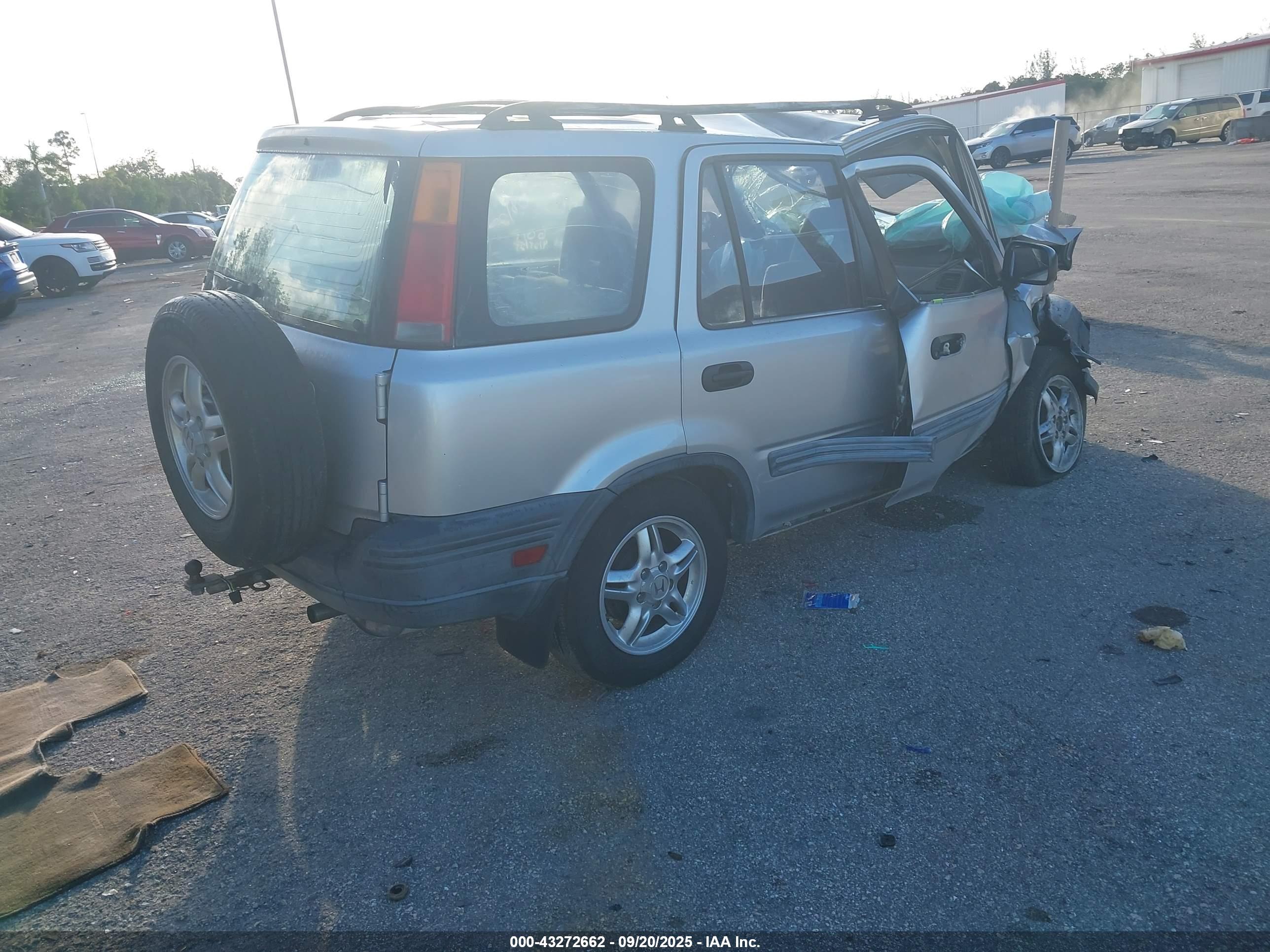 HONDA CR-V image 4