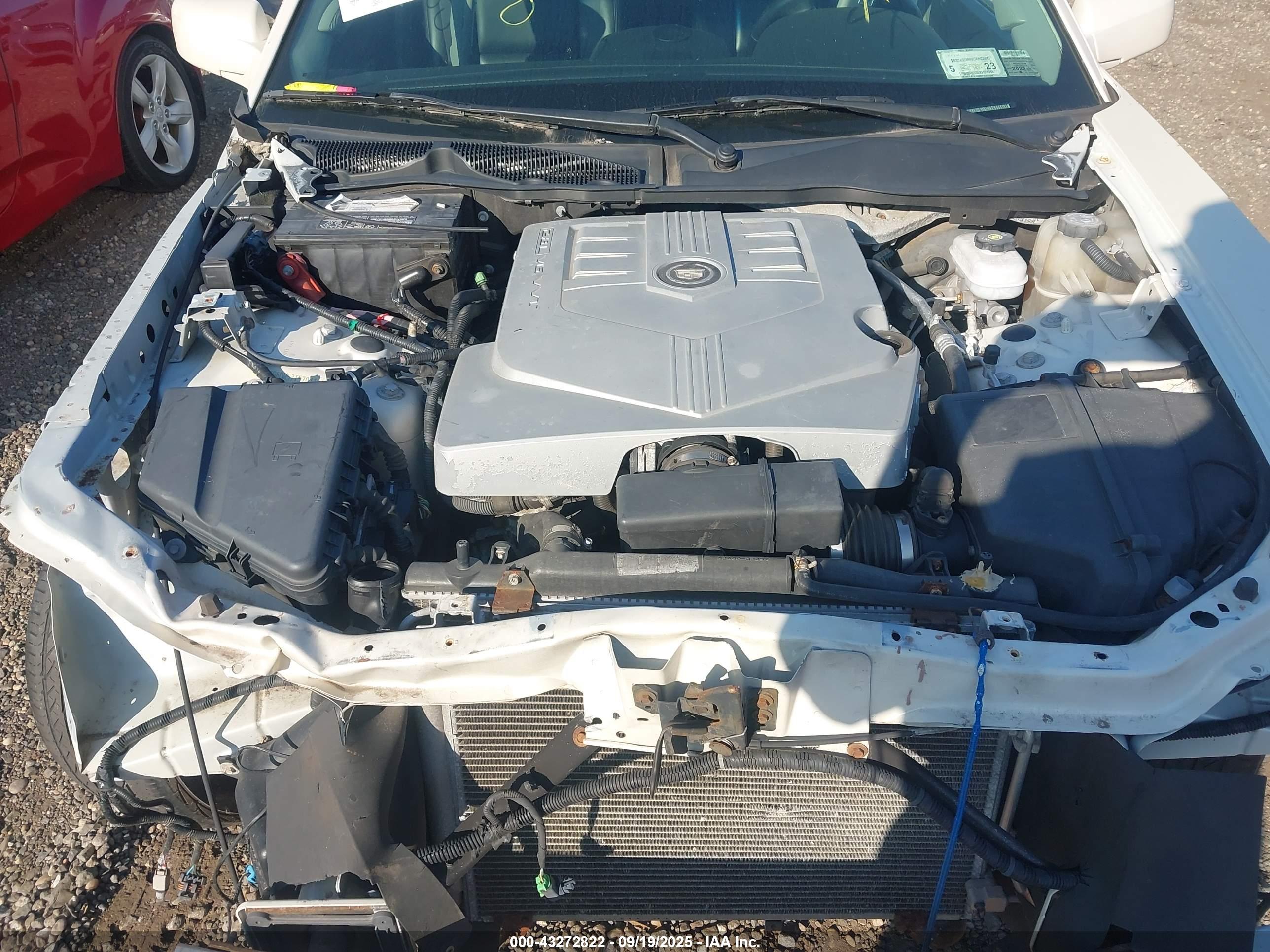 CADILLAC CTS image 10