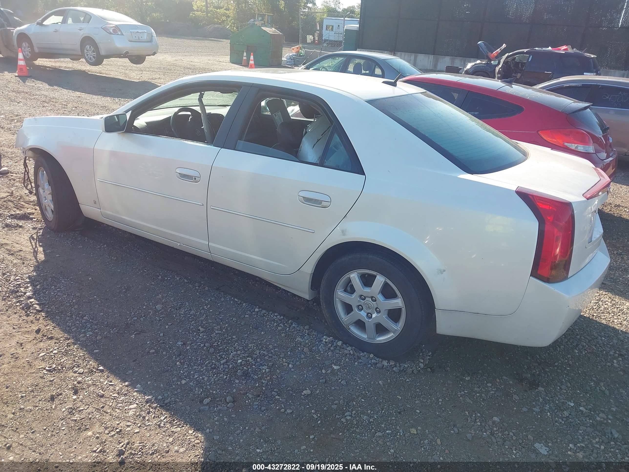CADILLAC CTS image 3