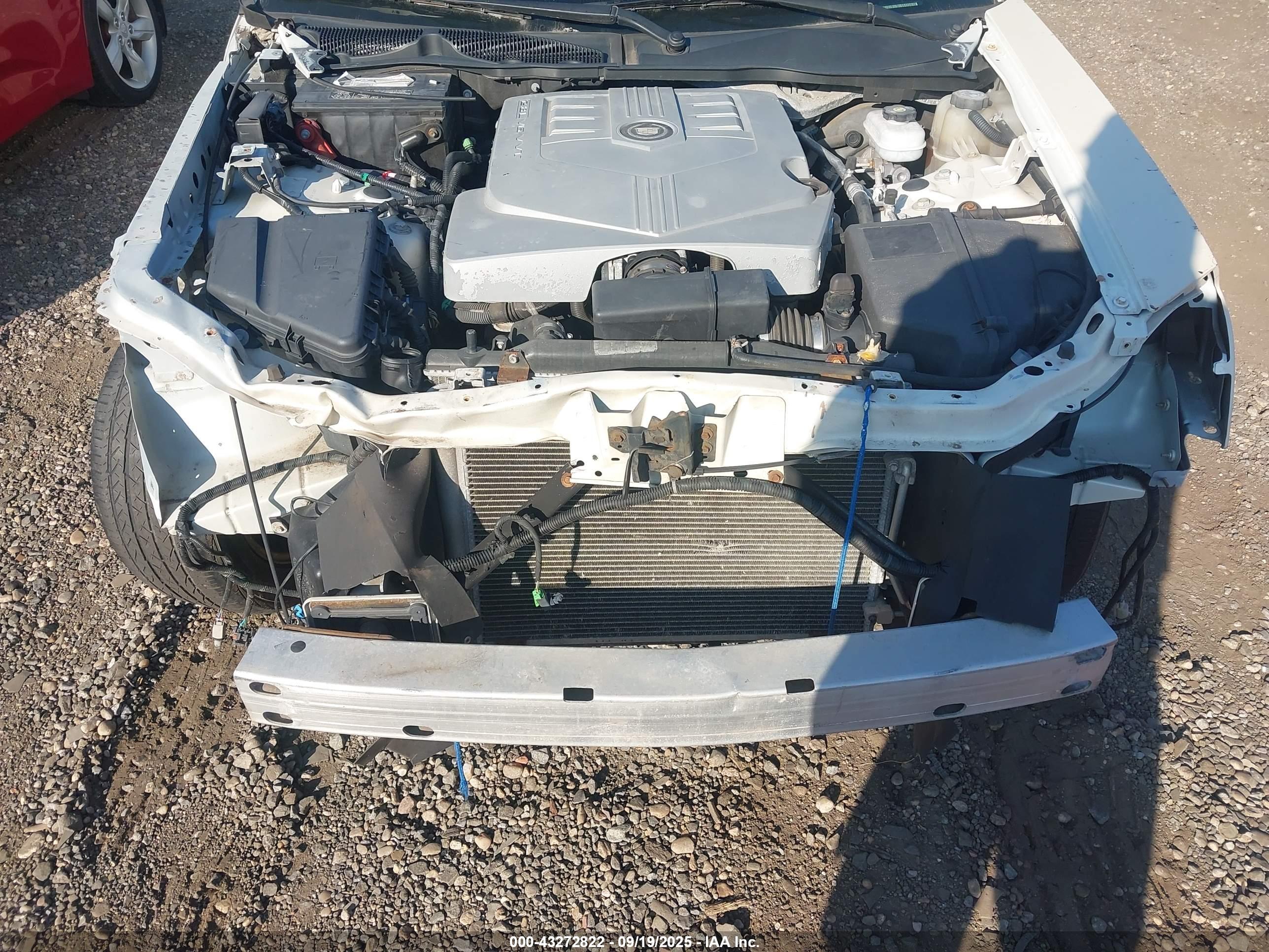 CADILLAC CTS image 6