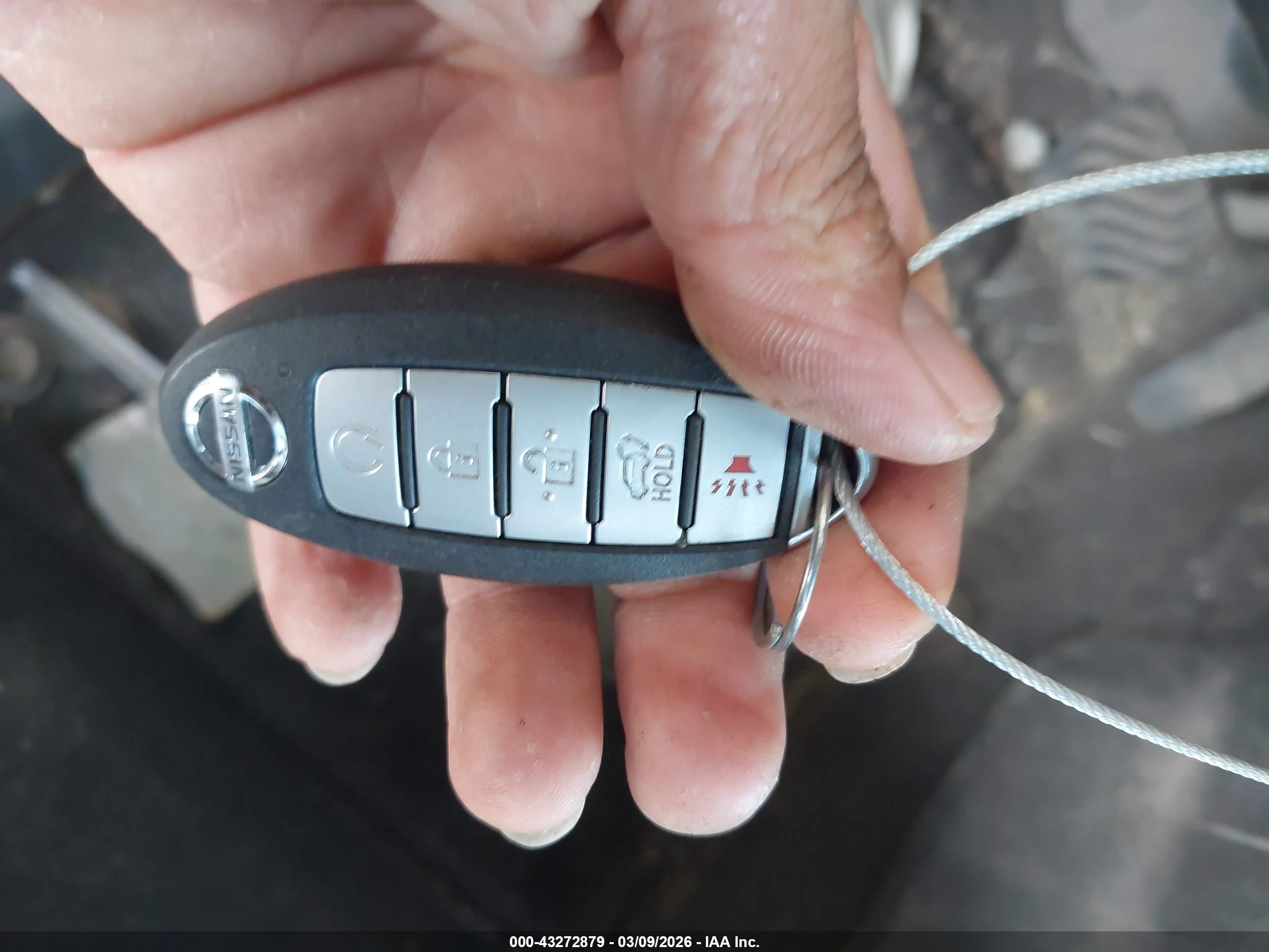 NISSAN ROGUE image 11