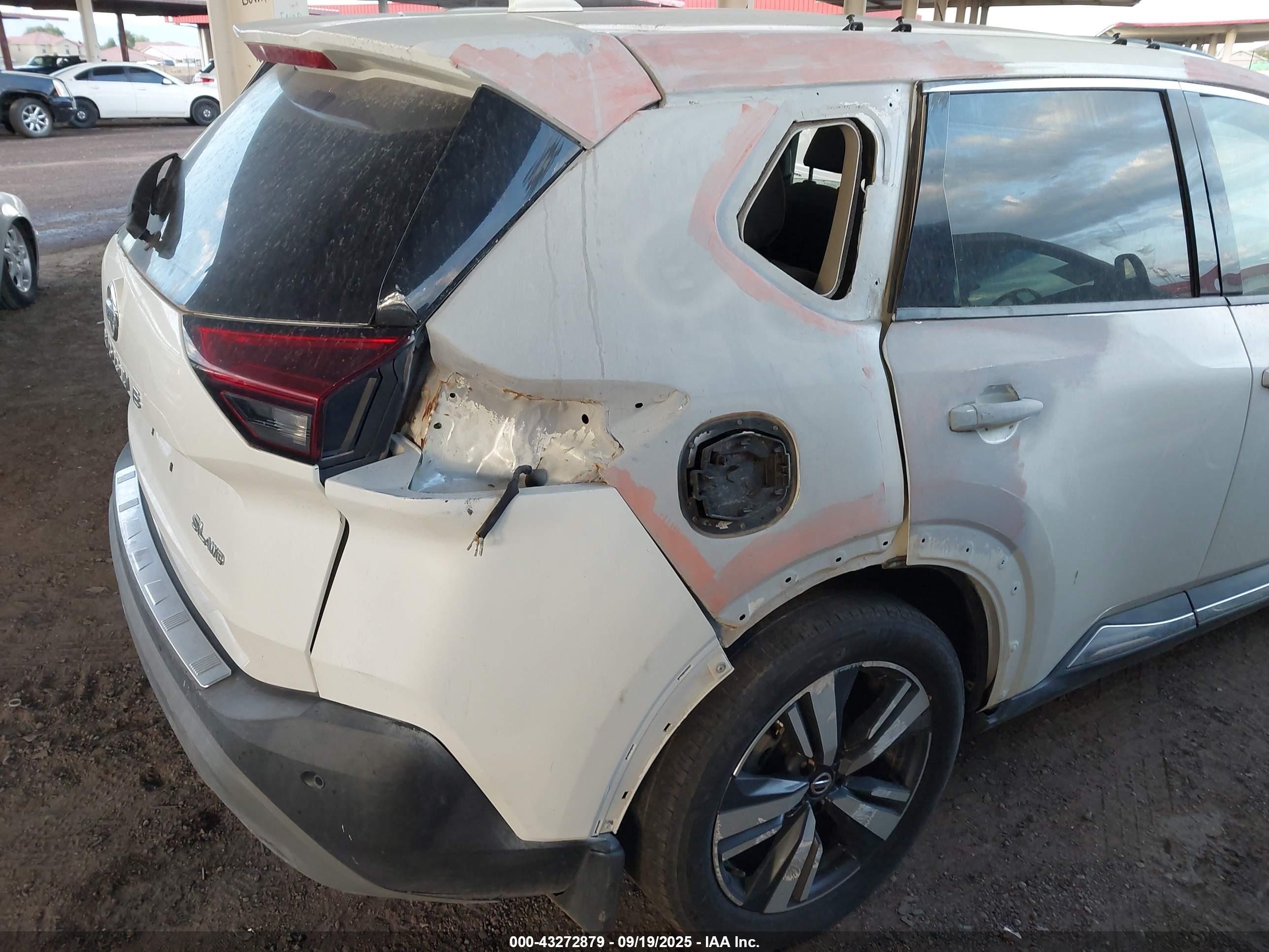 NISSAN ROGUE image 6