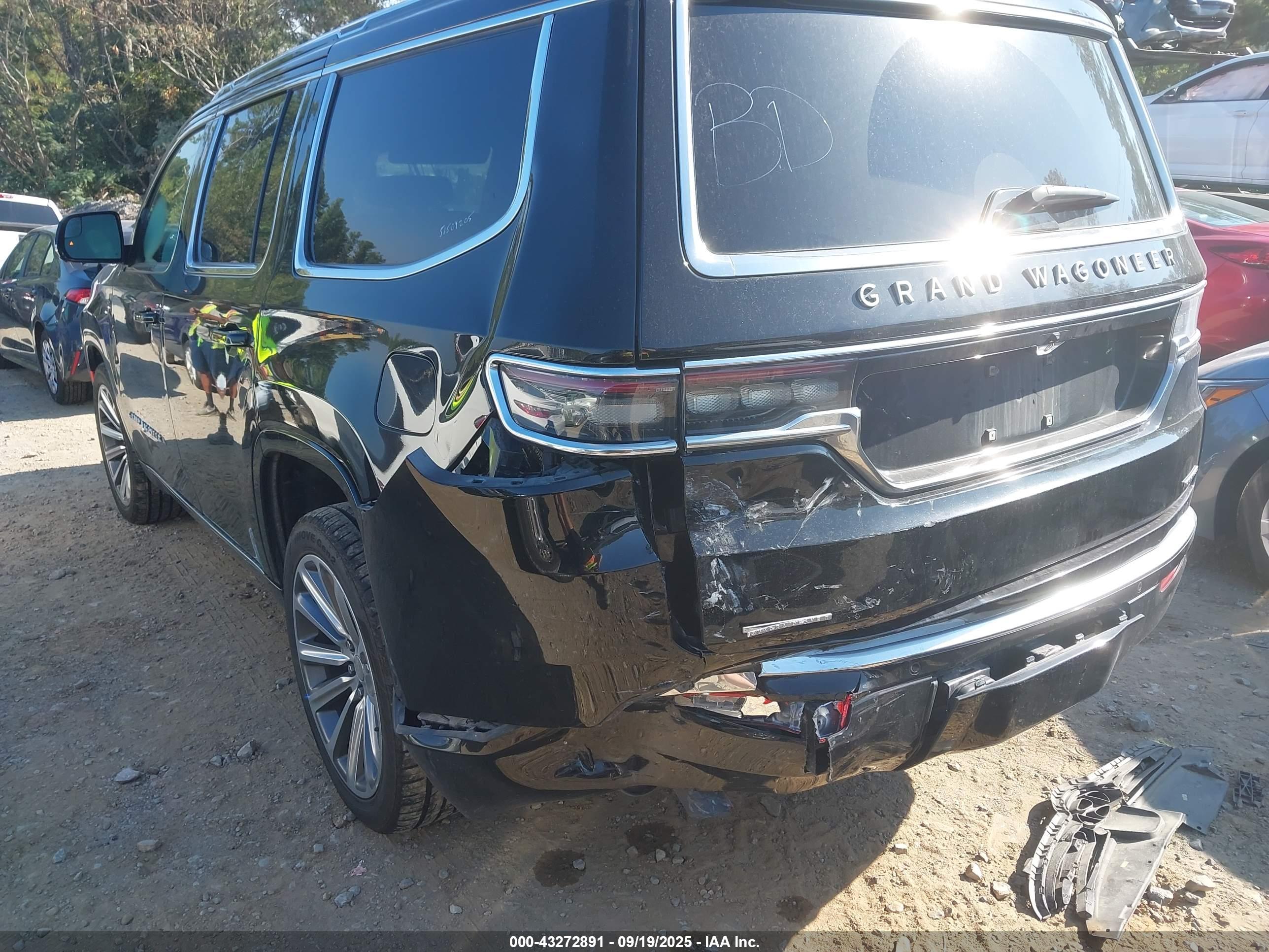 JEEP GRAND image 6