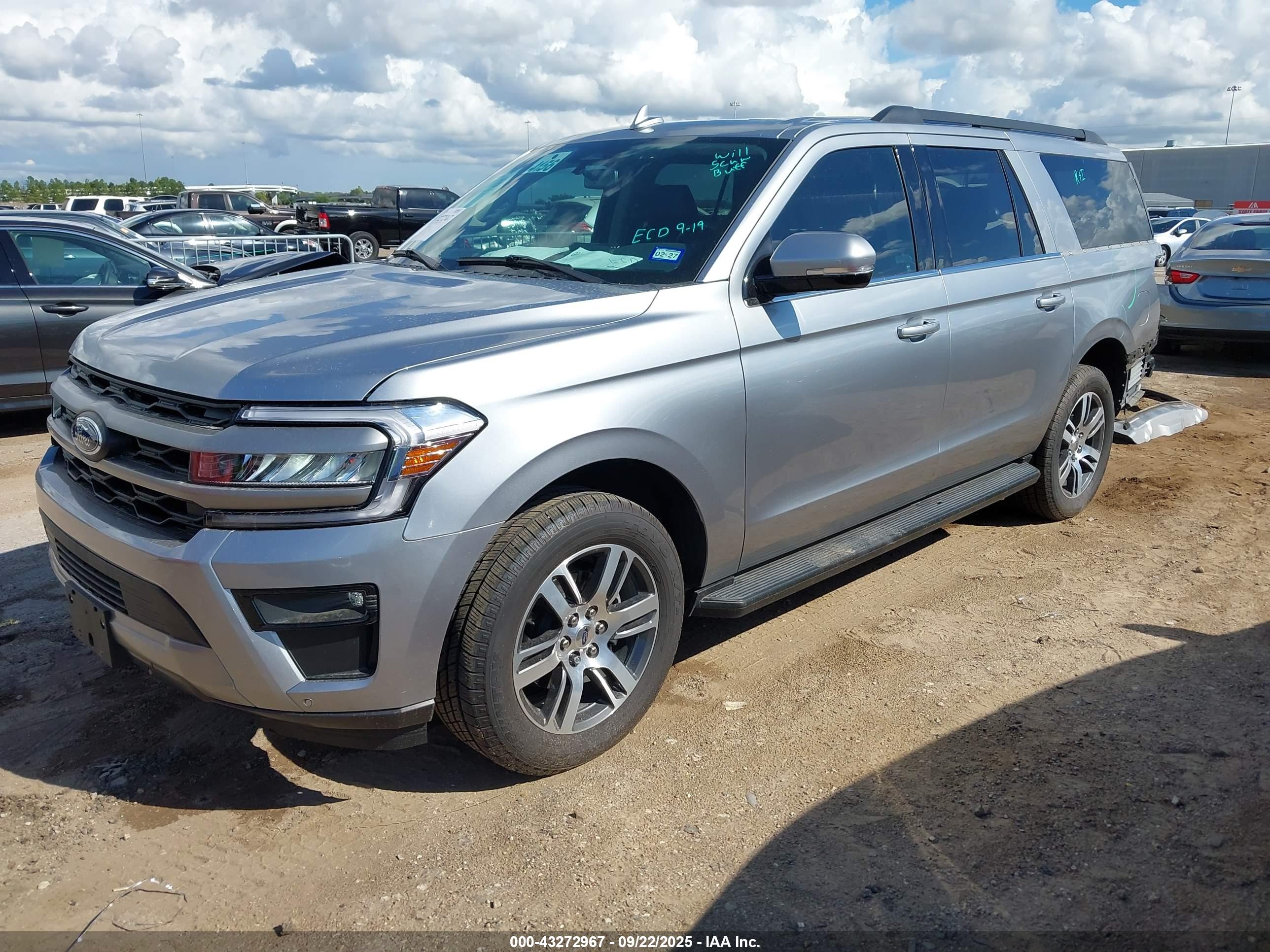 FORD EXPEDITION image 2
