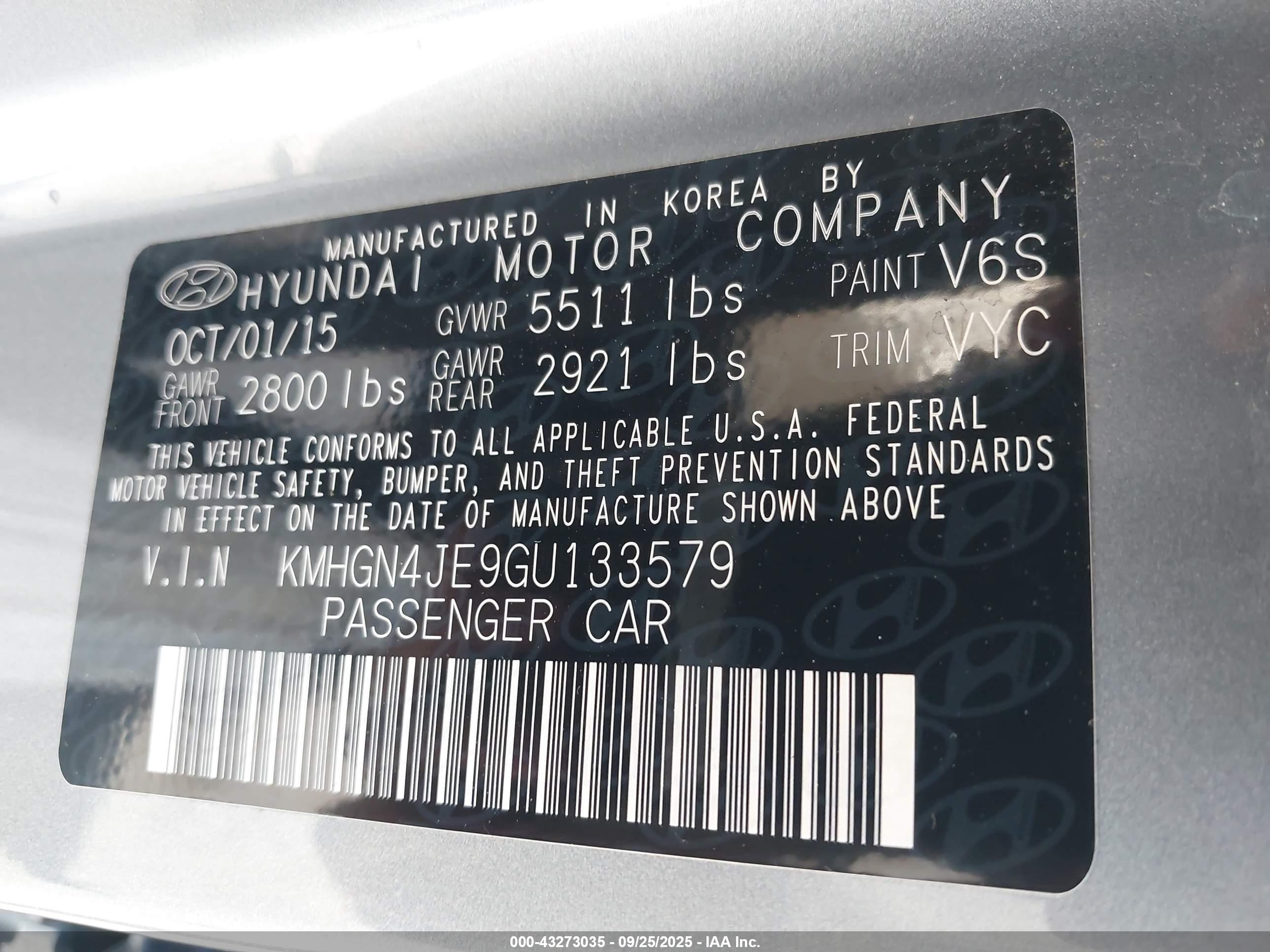 HYUNDAI GENESIS image 9