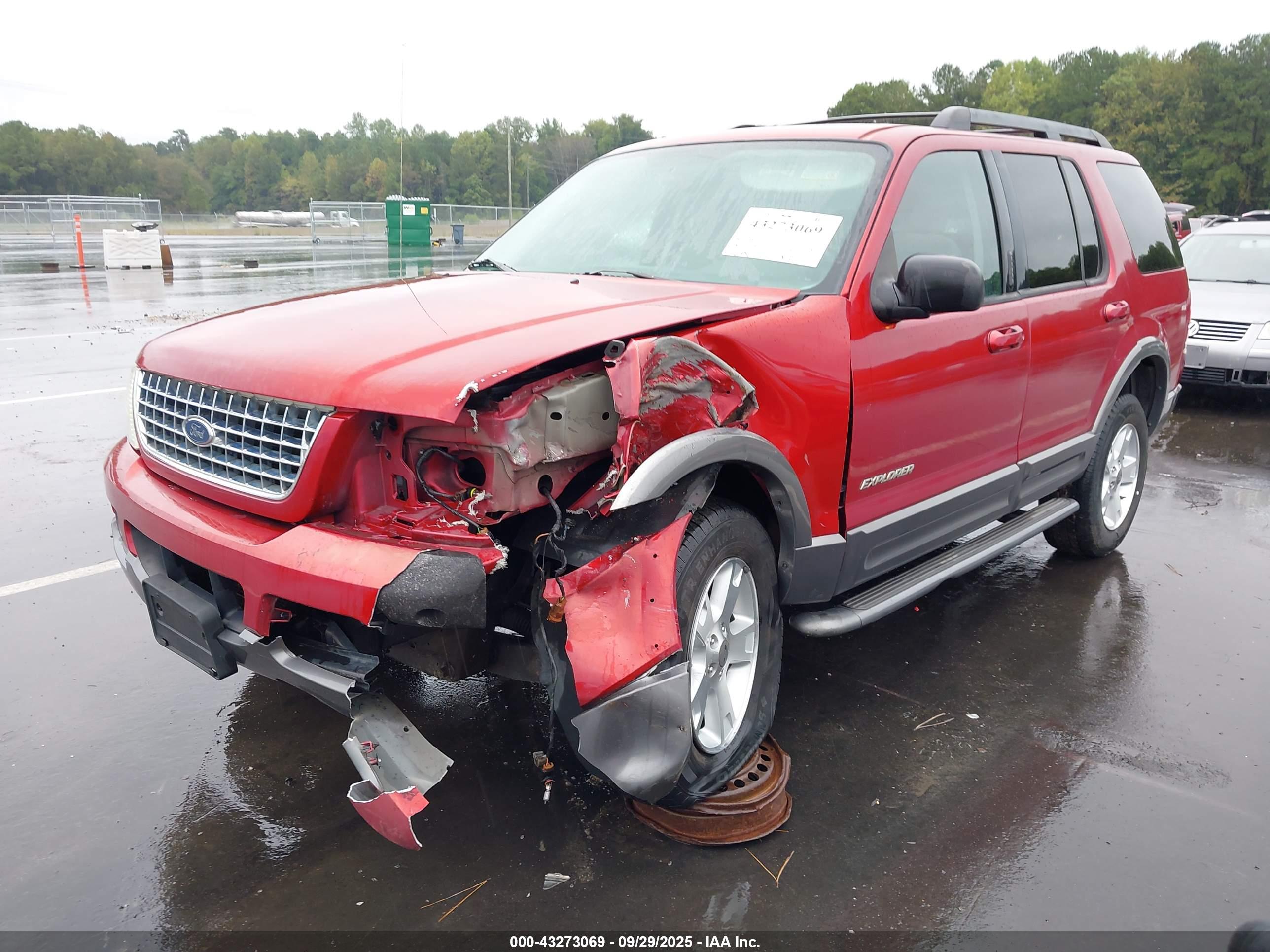 FORD EXPLORER image 2