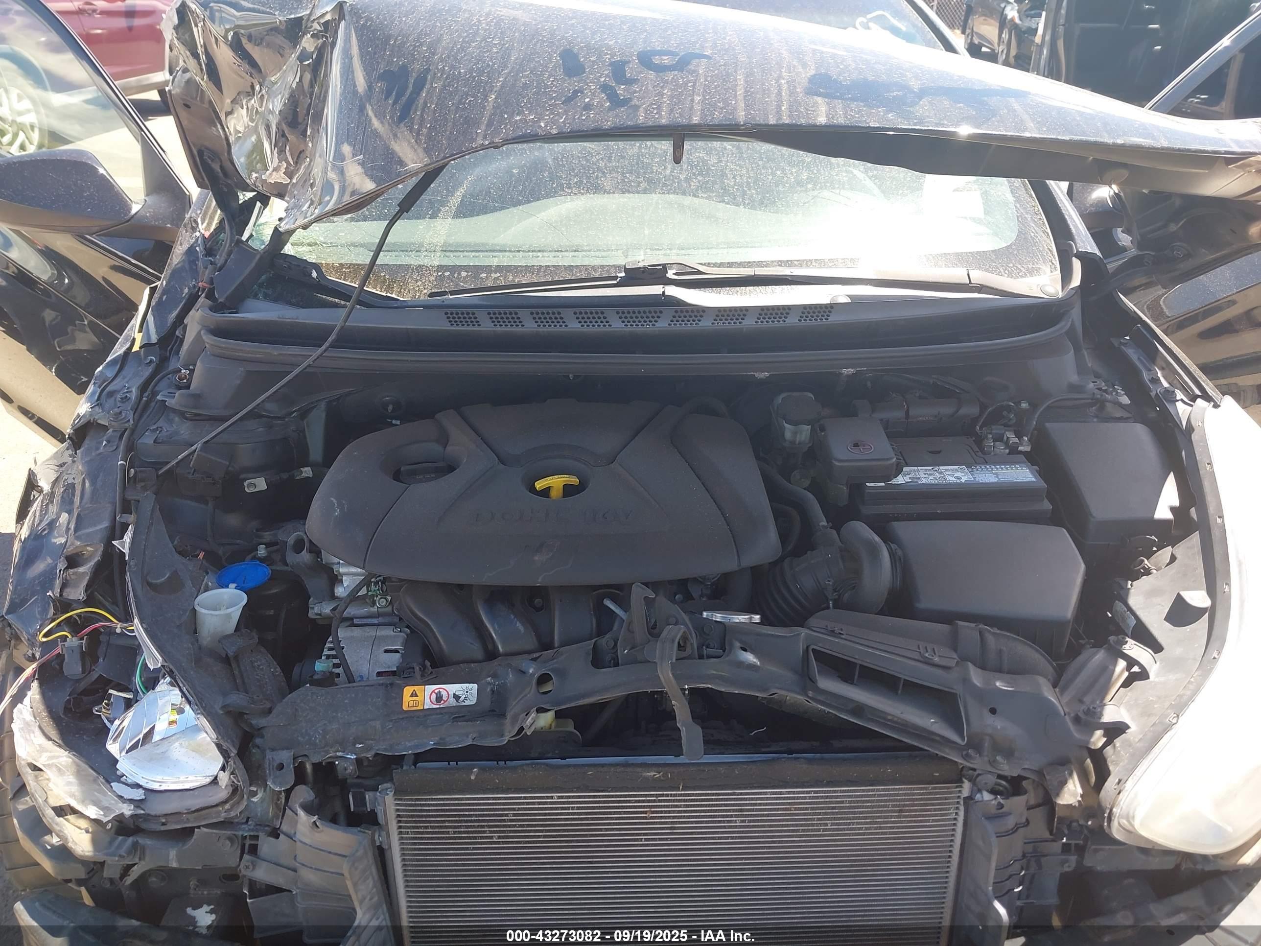HYUNDAI ELANTRA image 10