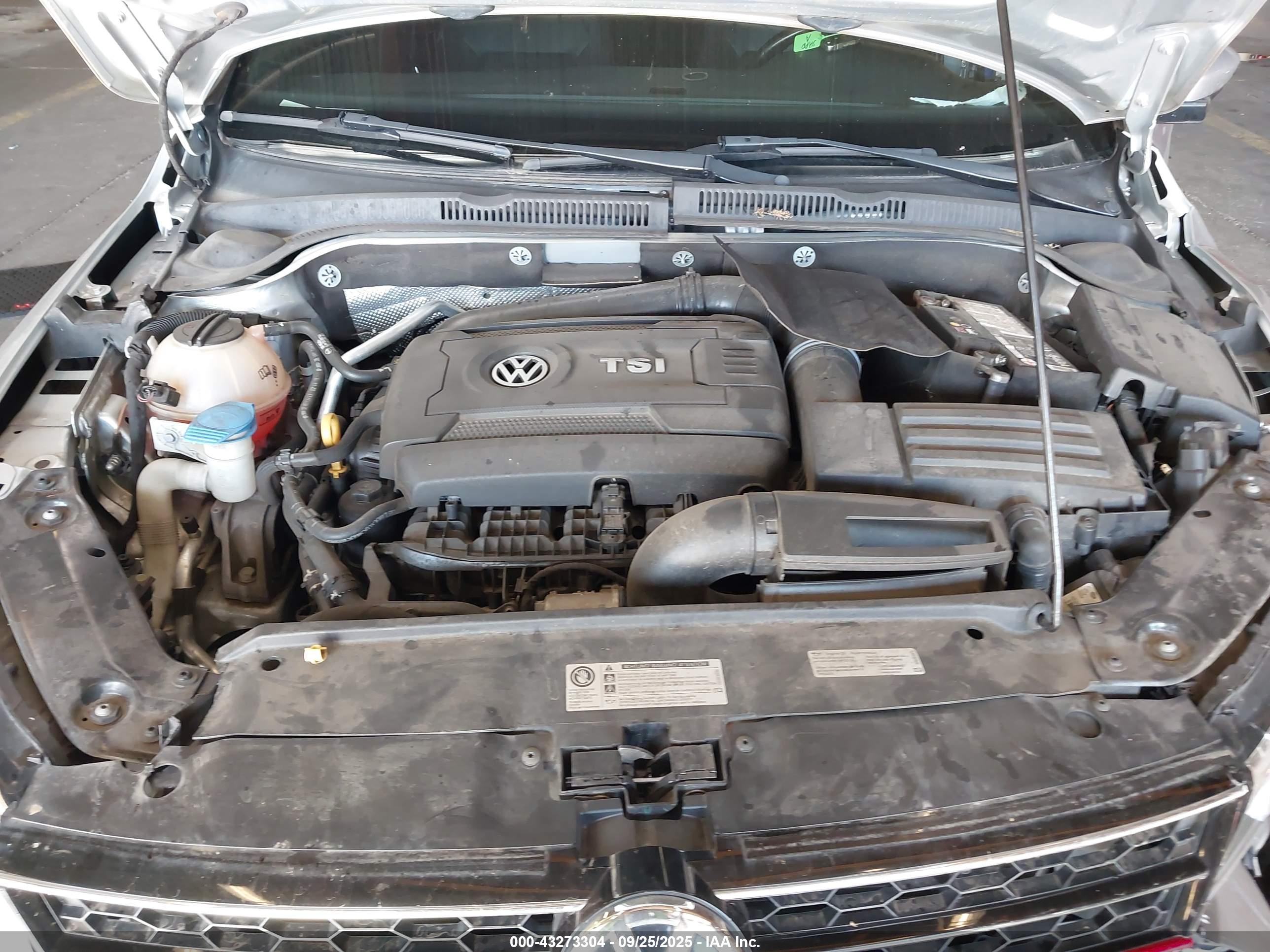 VOLKSWAGEN JETTA image 10