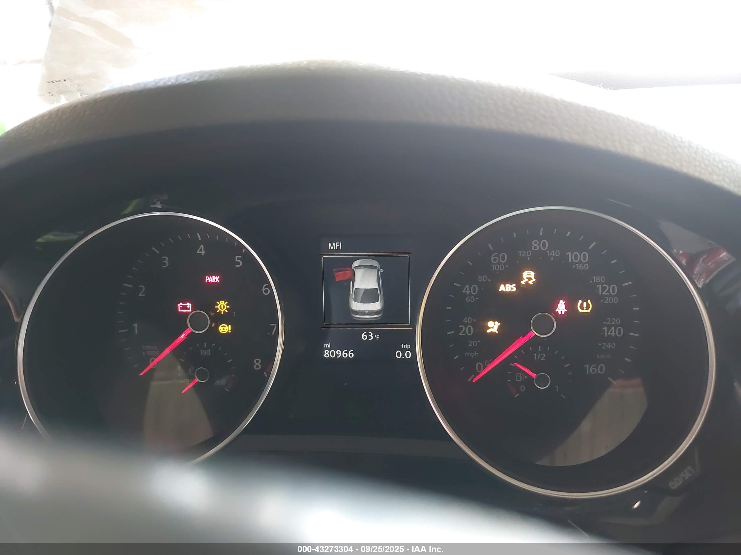VOLKSWAGEN JETTA image 7