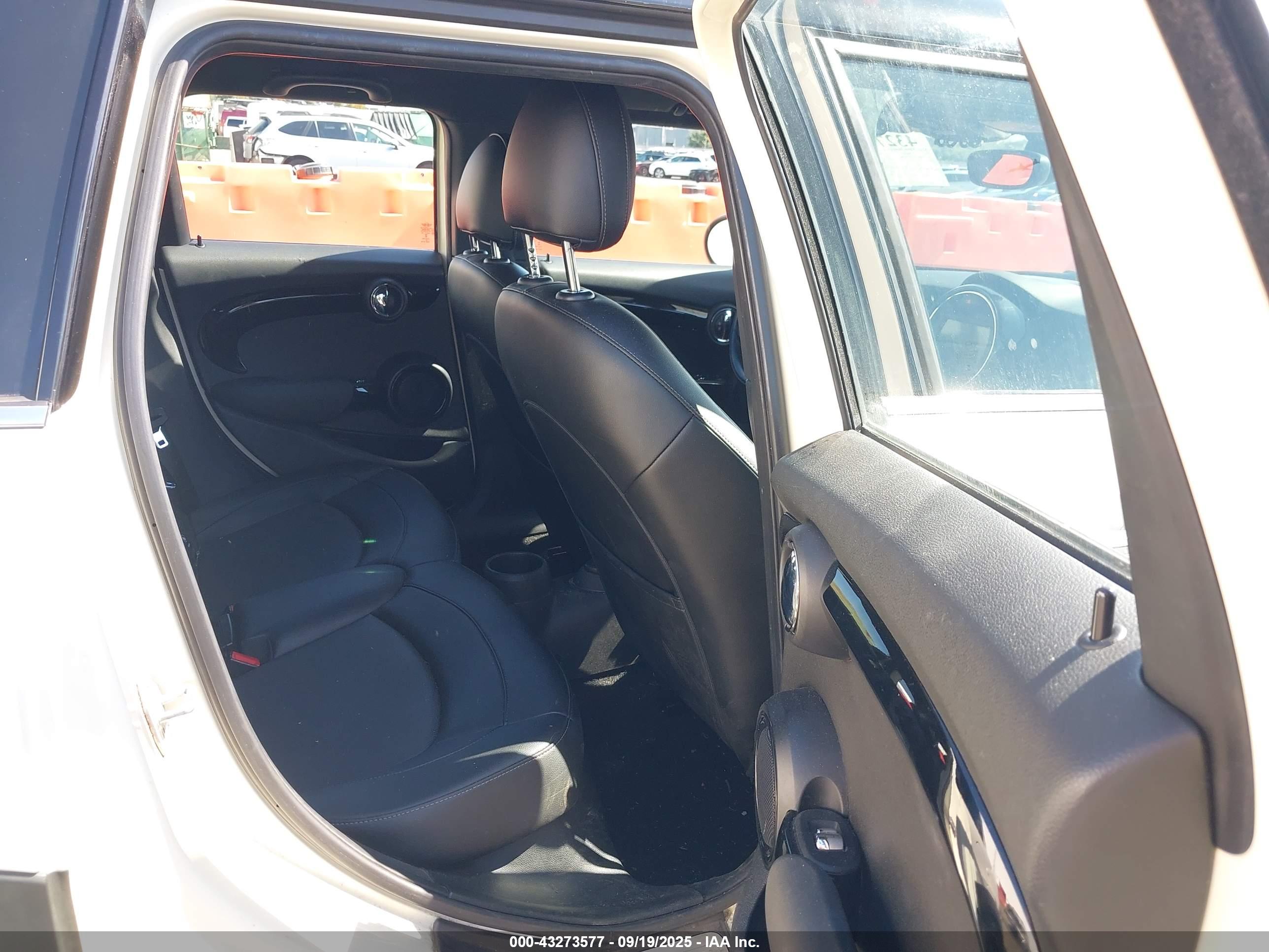 MINI HARDTOP image 8