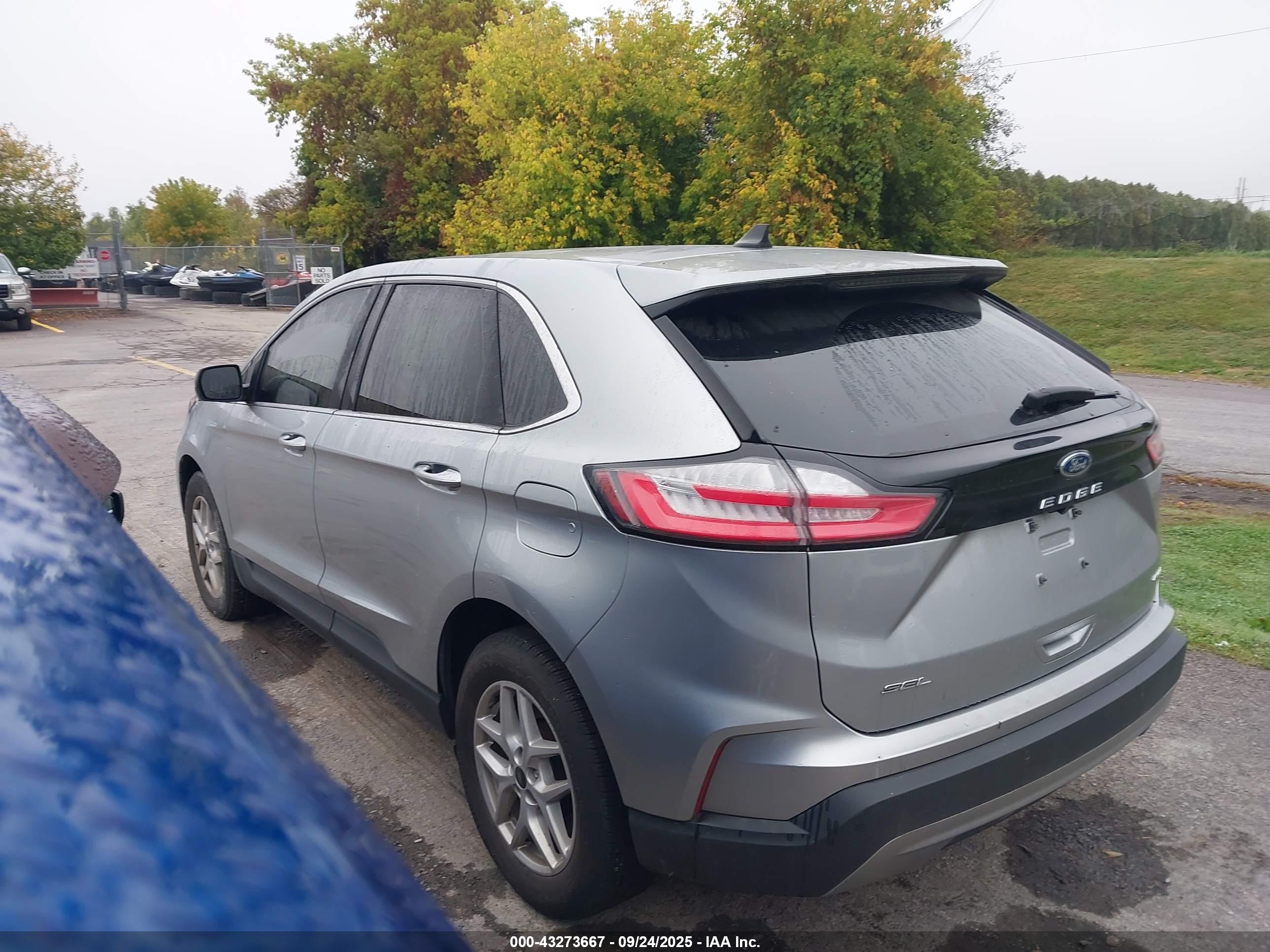 FORD EDGE image 3