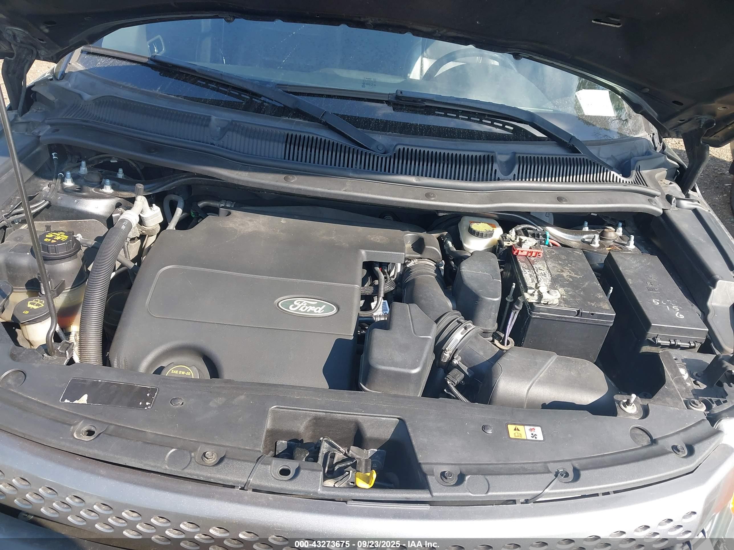 FORD EXPLORER image 10