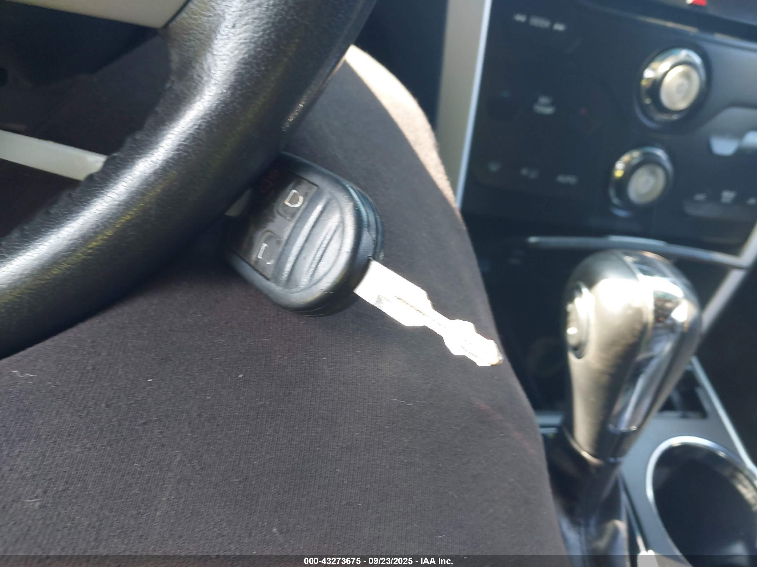 FORD EXPLORER image 11