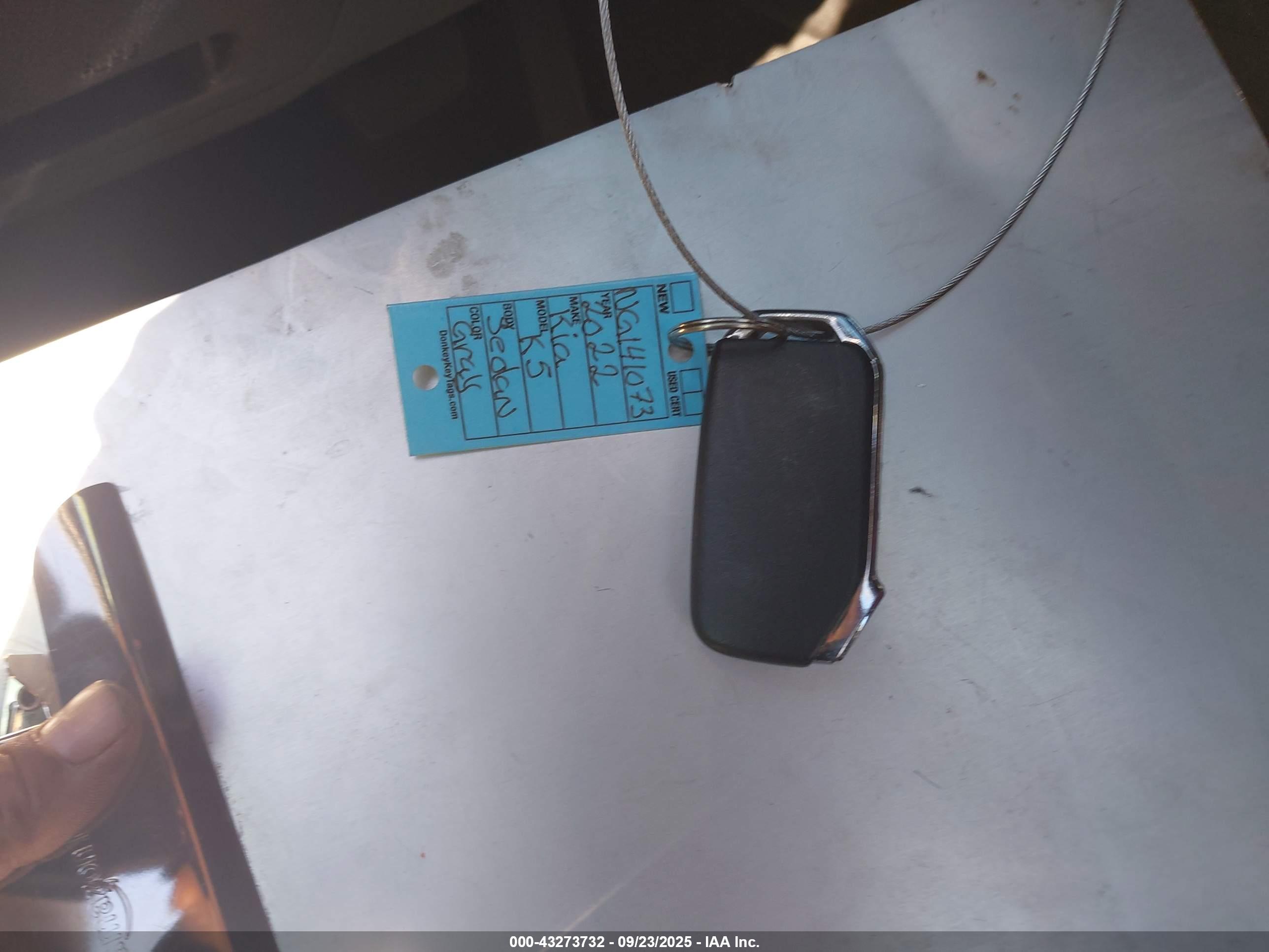 KIA K5 image 11