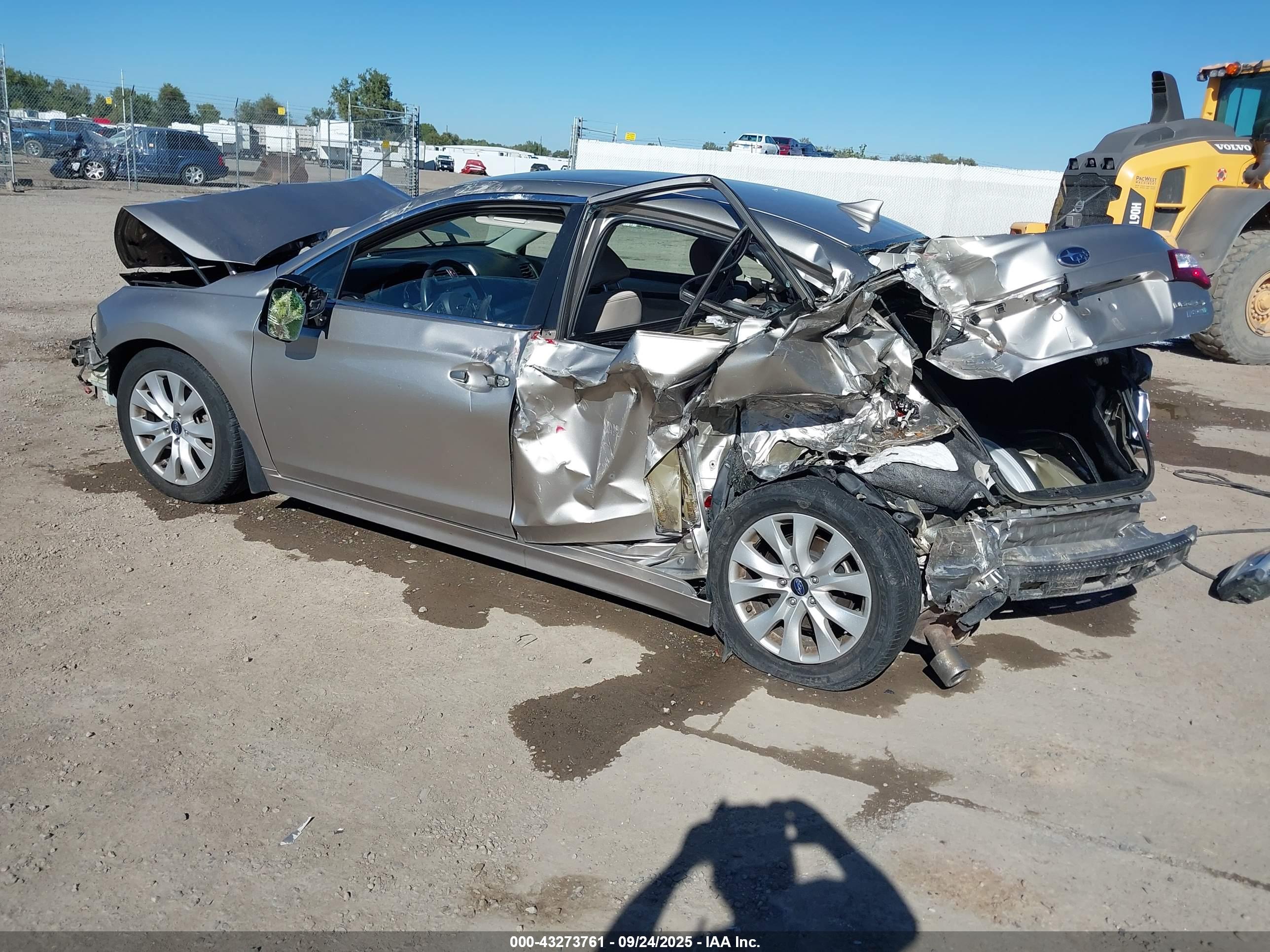 SUBARU LEGACY image 3