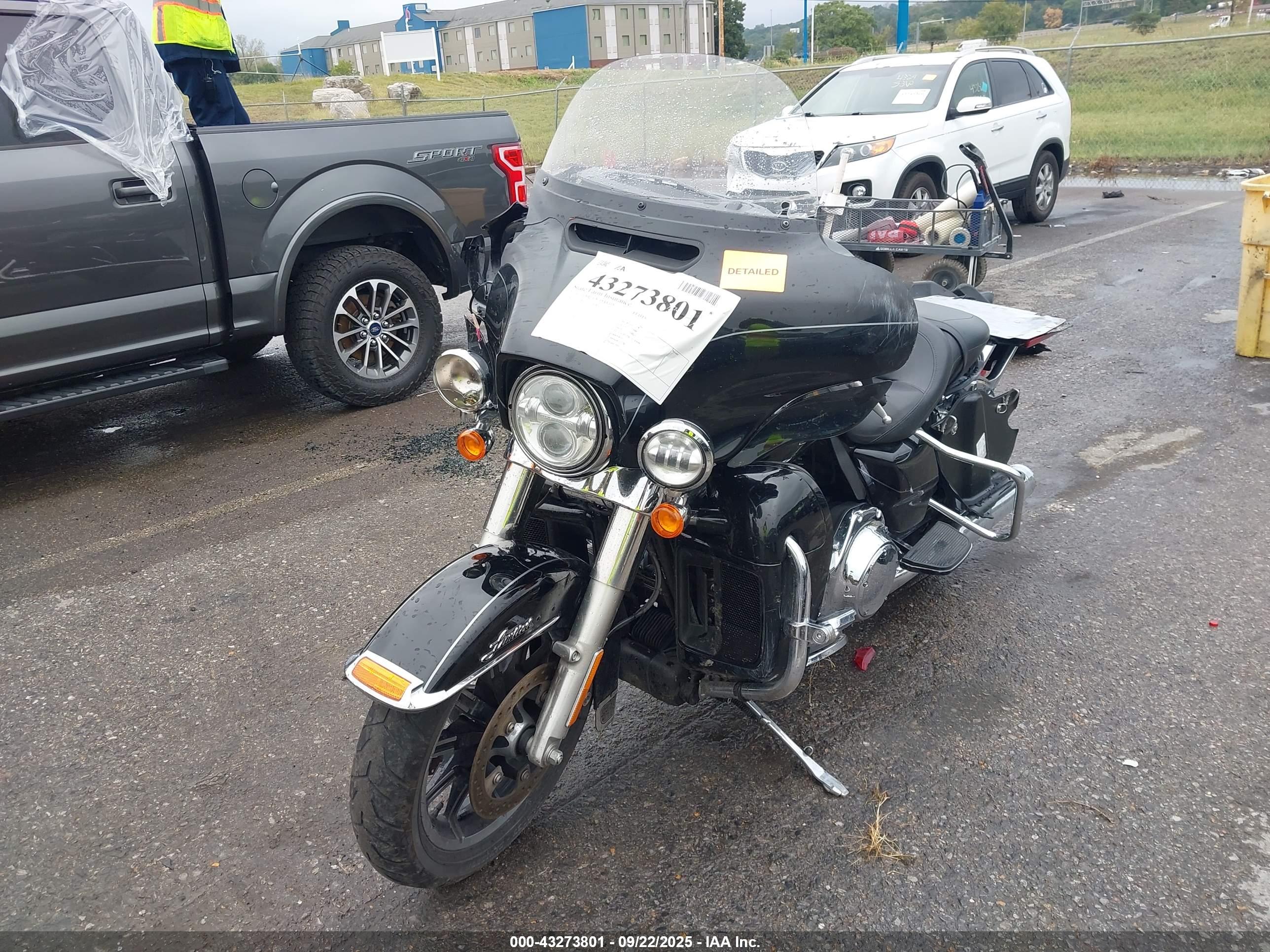 HARLEY-DAVIDSON FLHTK image 2