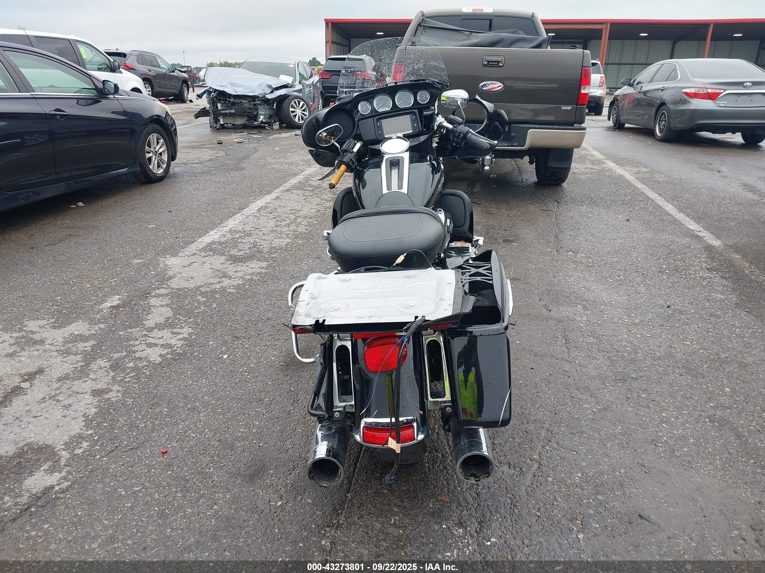 HARLEY-DAVIDSON FLHTK image 6