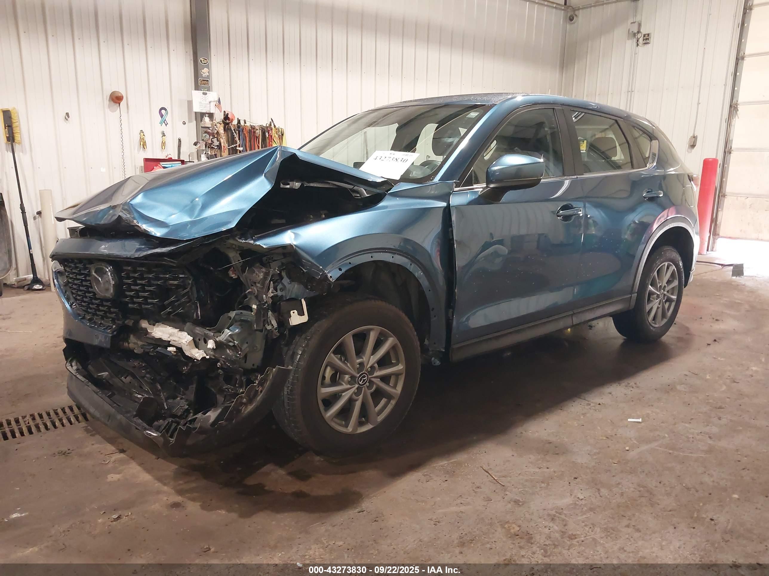 MAZDA CX-5 image 2