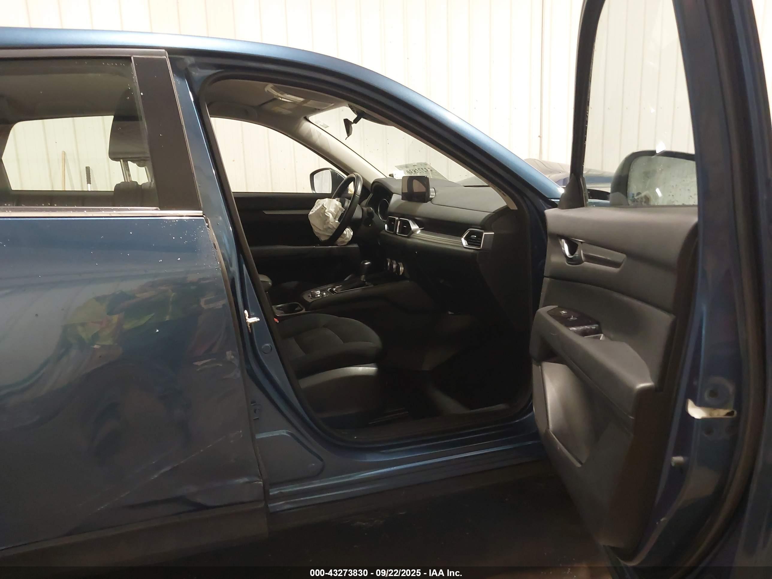 MAZDA CX-5 image 5