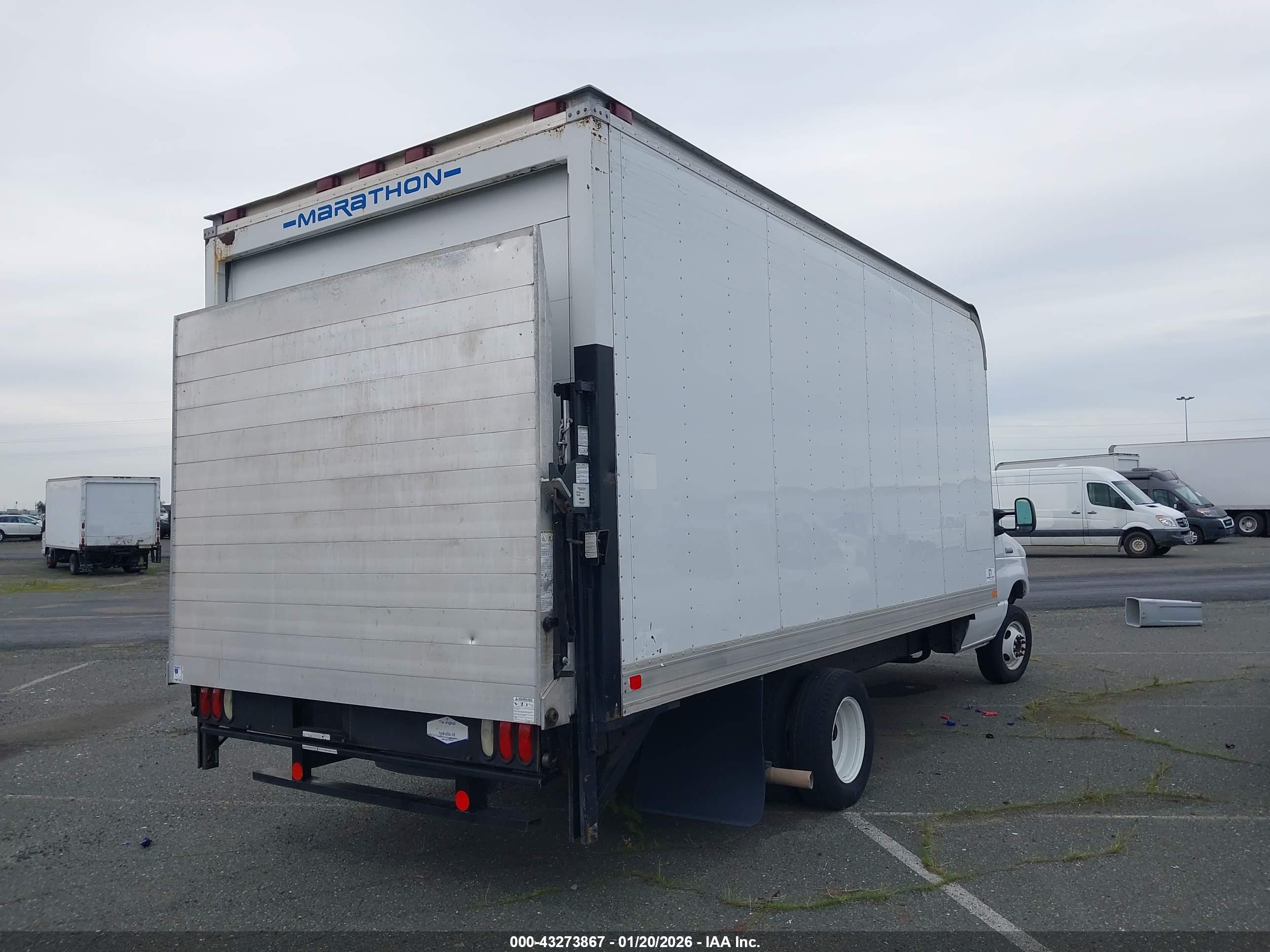 FORD E-450 image 4