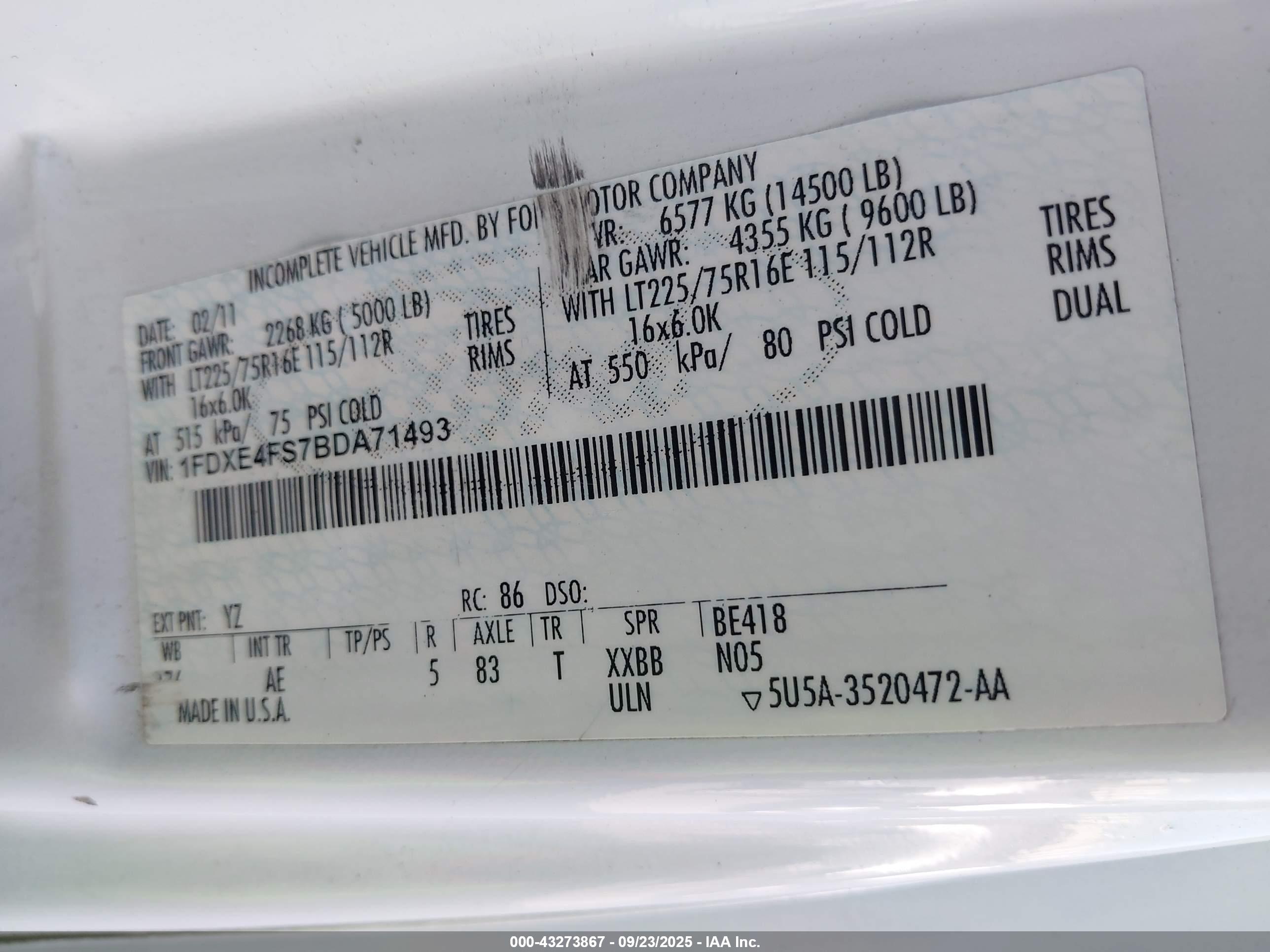 FORD E-450 image 9