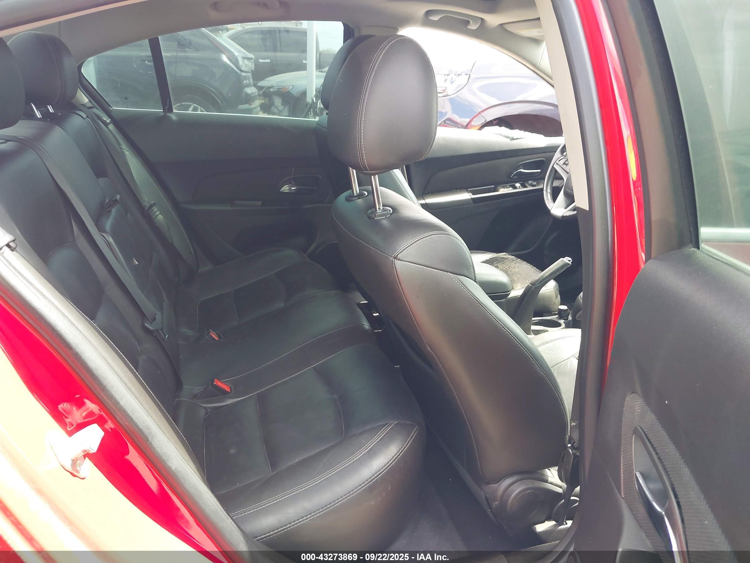 CHEVROLET CRUZE image 8