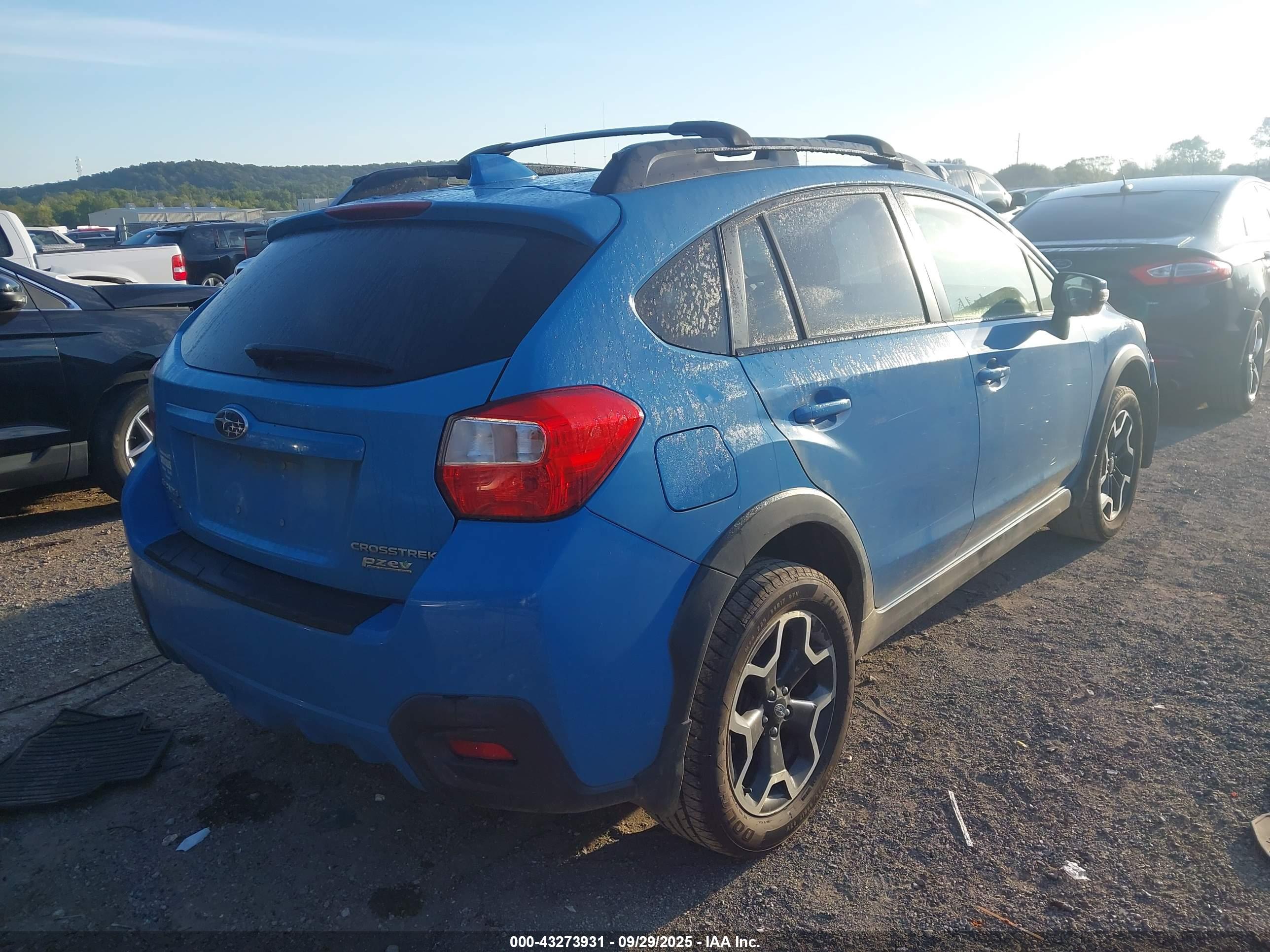 SUBARU CROSSTREK image 4
