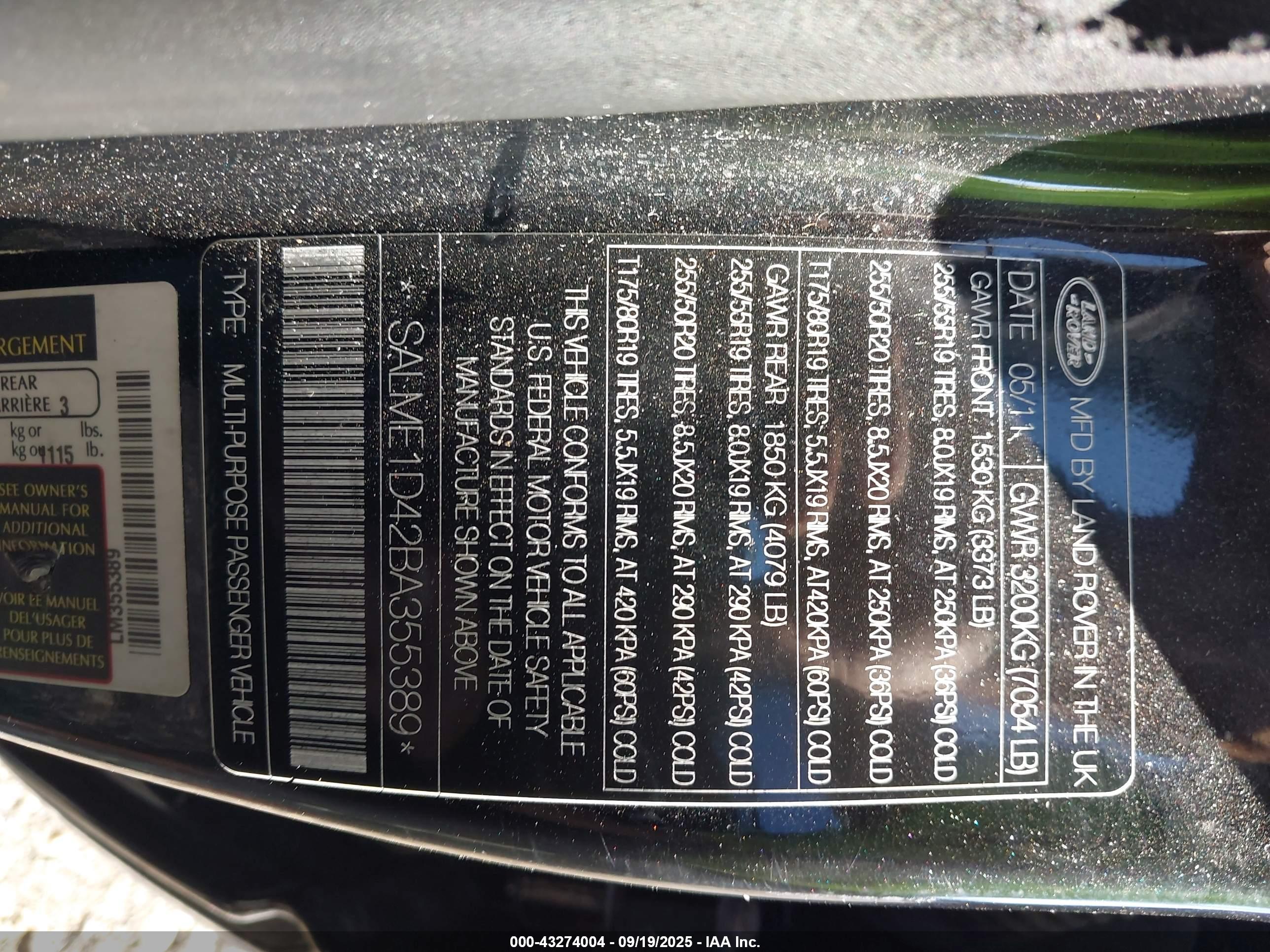LAND ROVER image 9