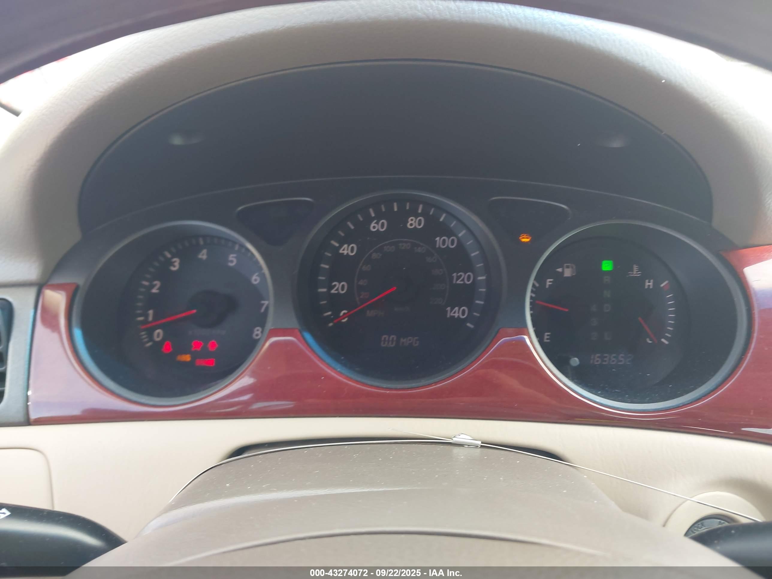 LEXUS ES image 7
