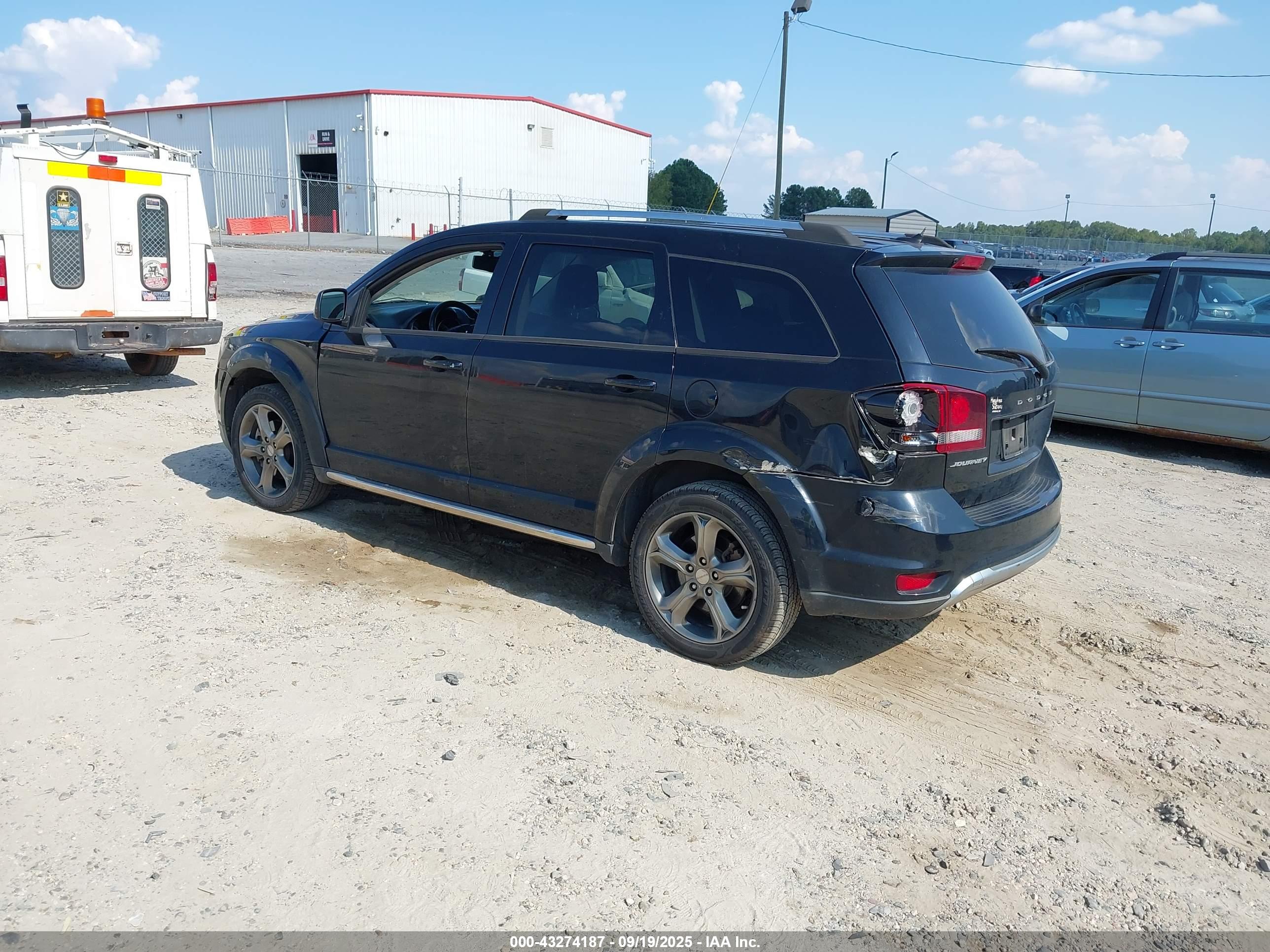 DODGE JOURNEY image 3