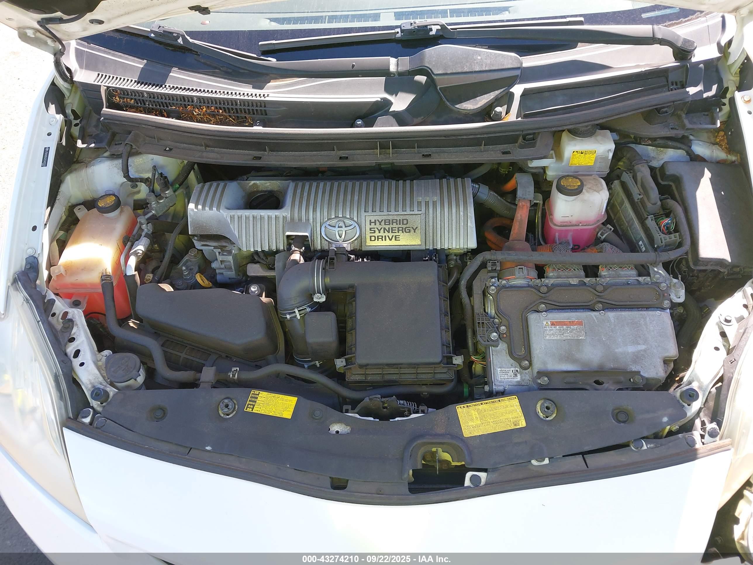 TOYOTA PRIUS image 10