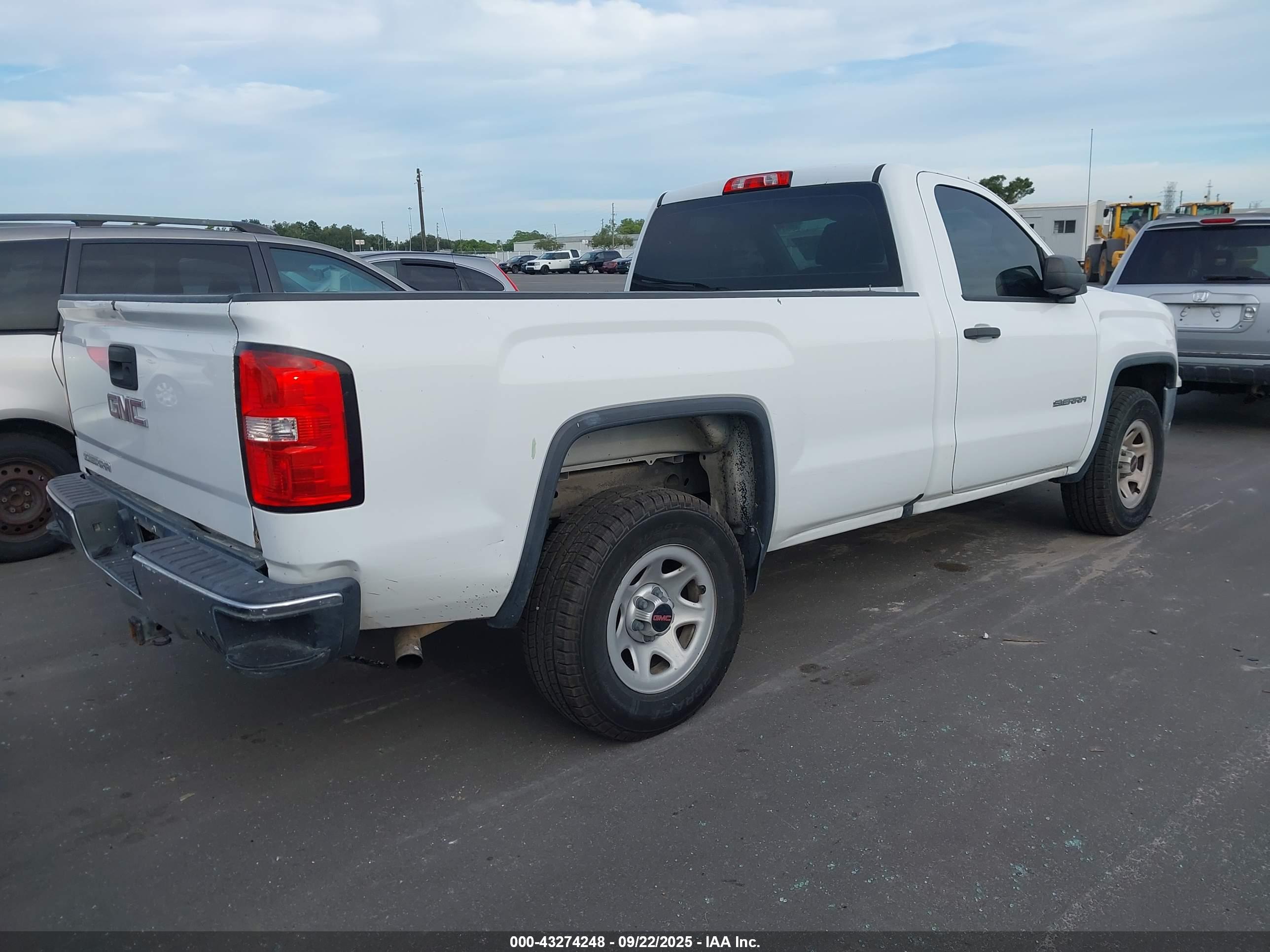 GMC SIERRA image 4