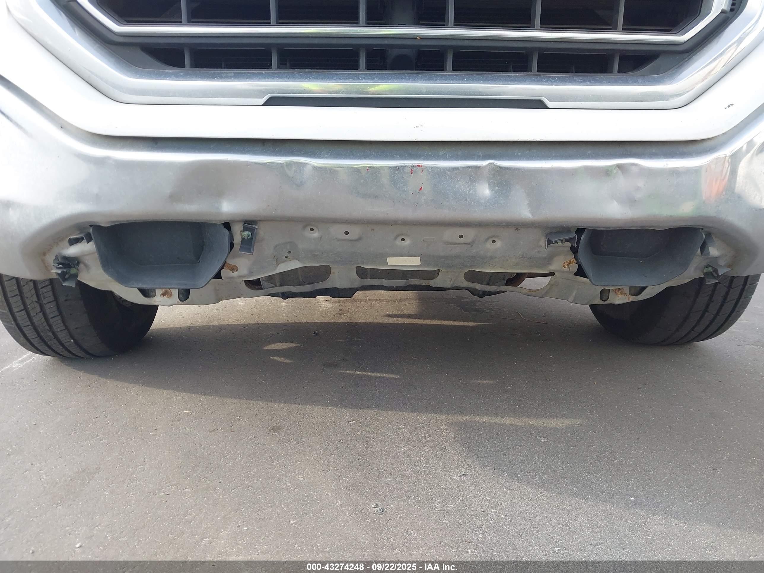 GMC SIERRA image 6
