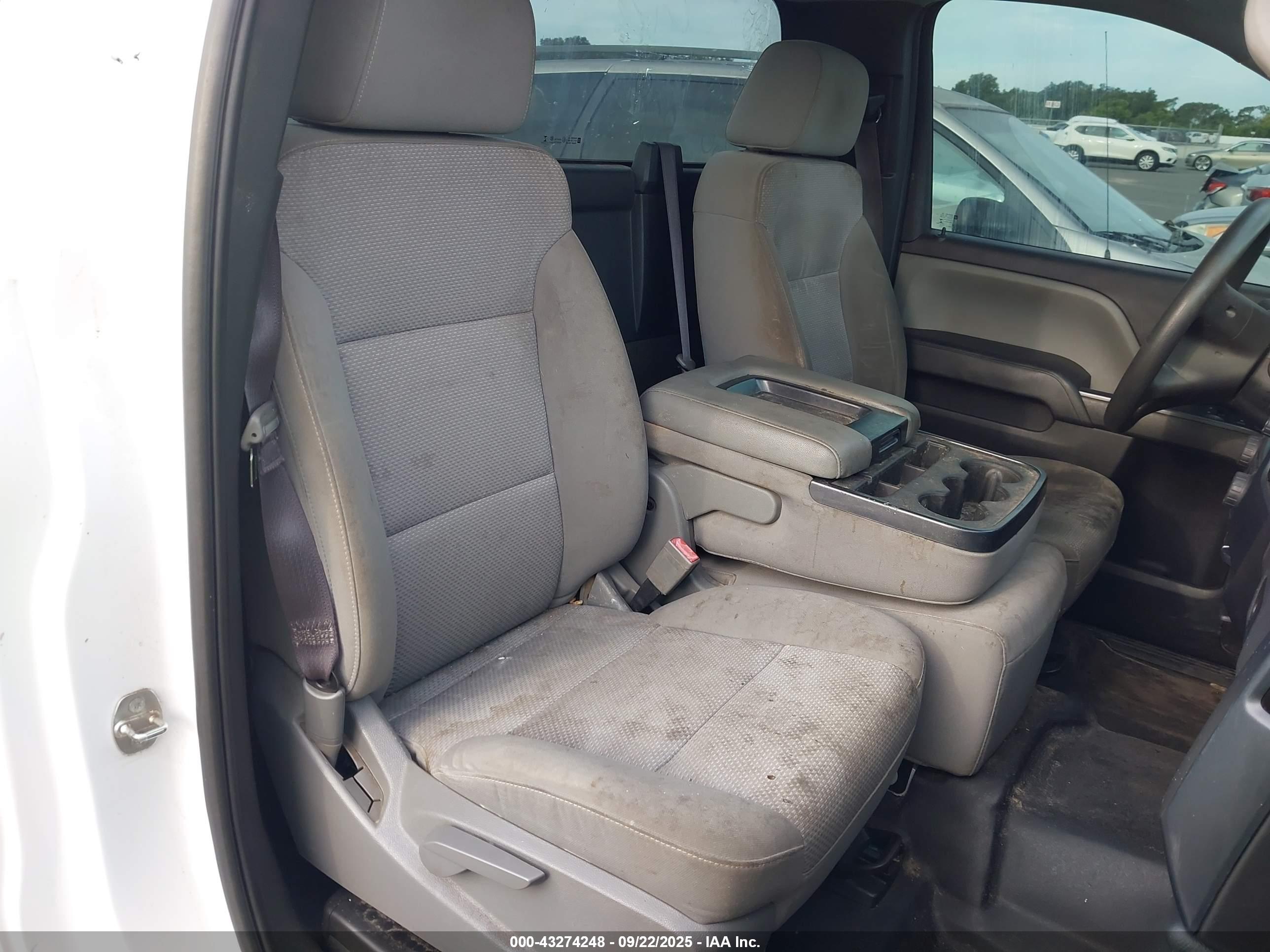 GMC SIERRA image 8