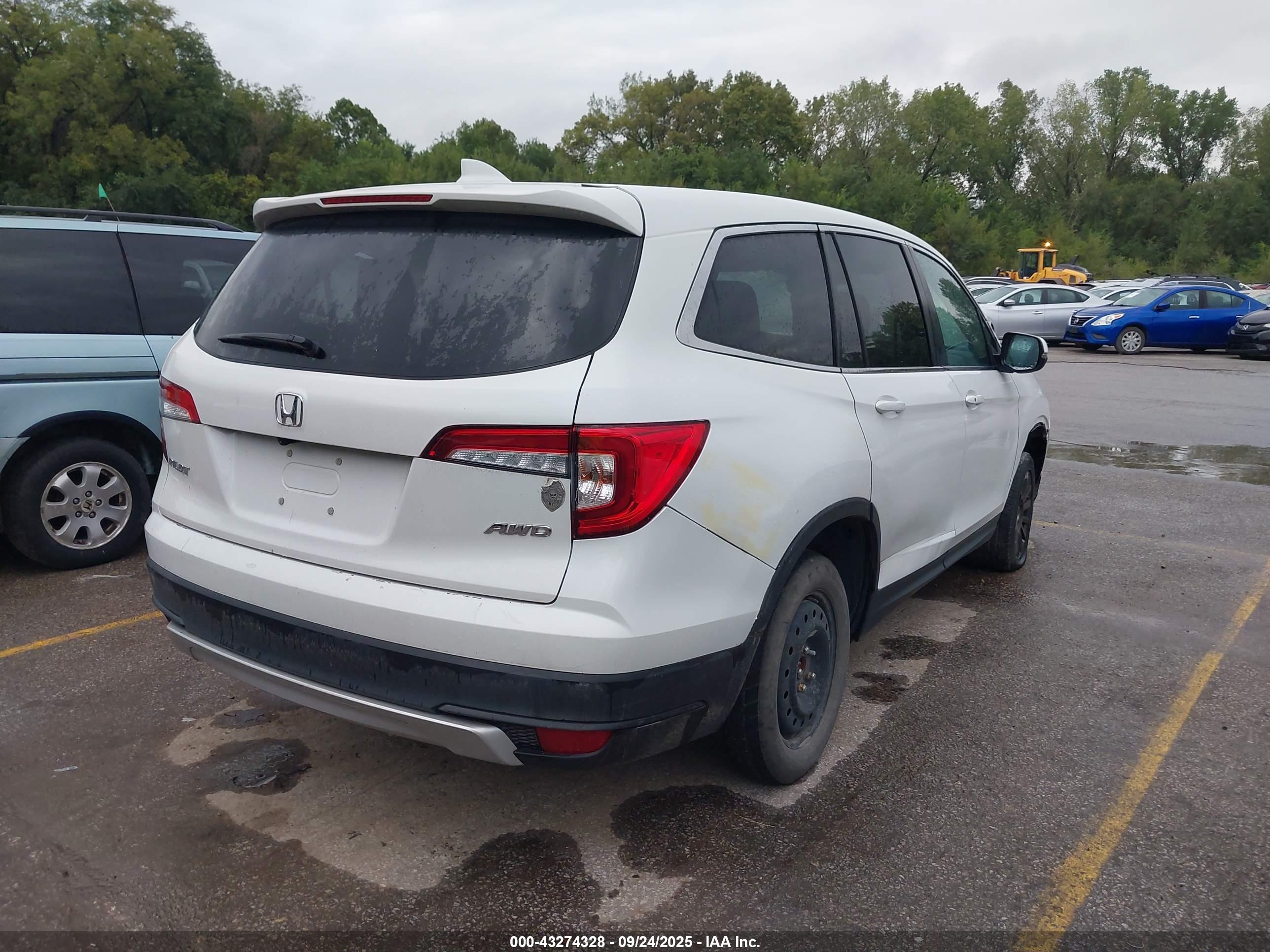 HONDA PILOT image 4