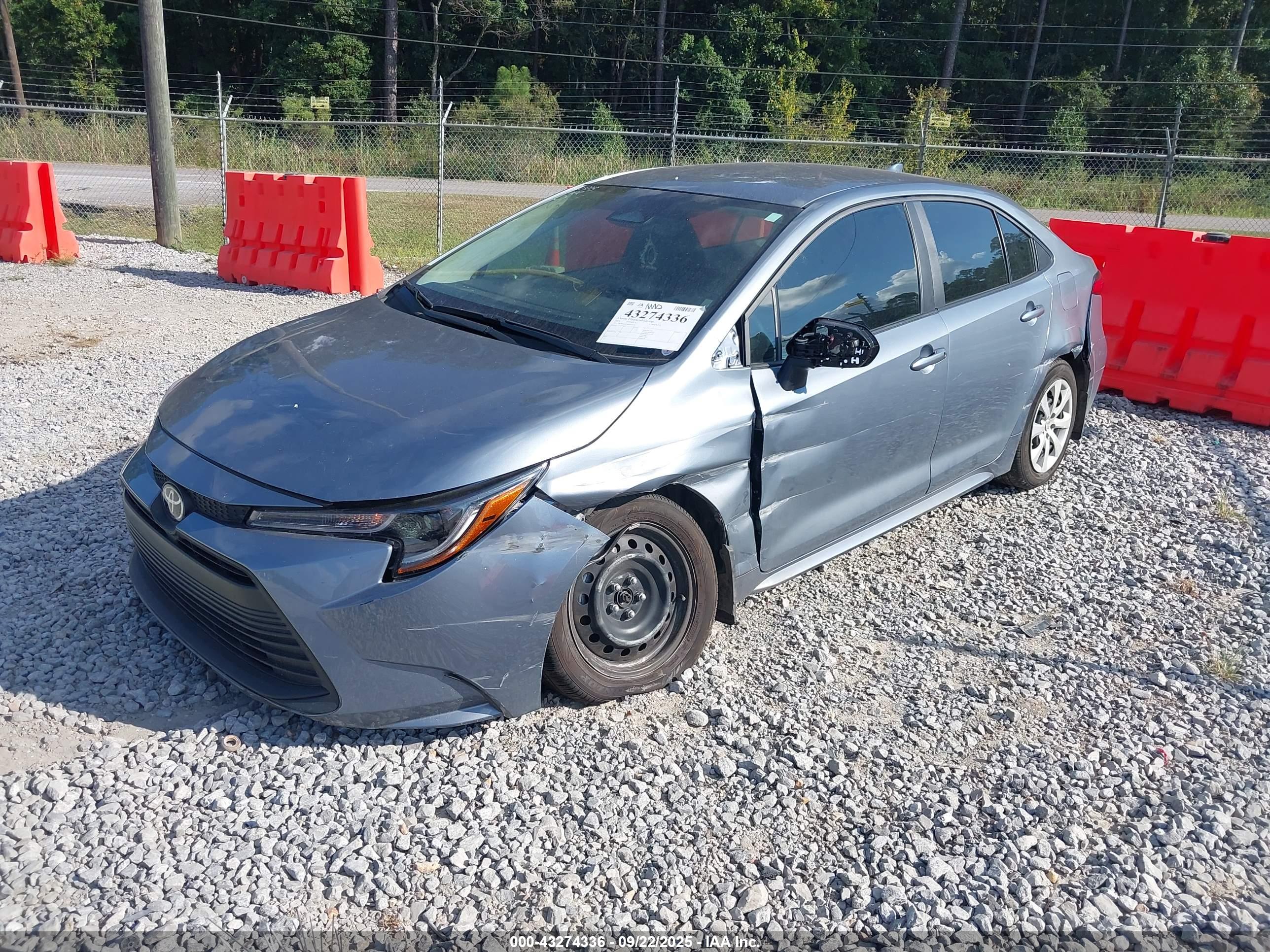 TOYOTA COROLLA image 2