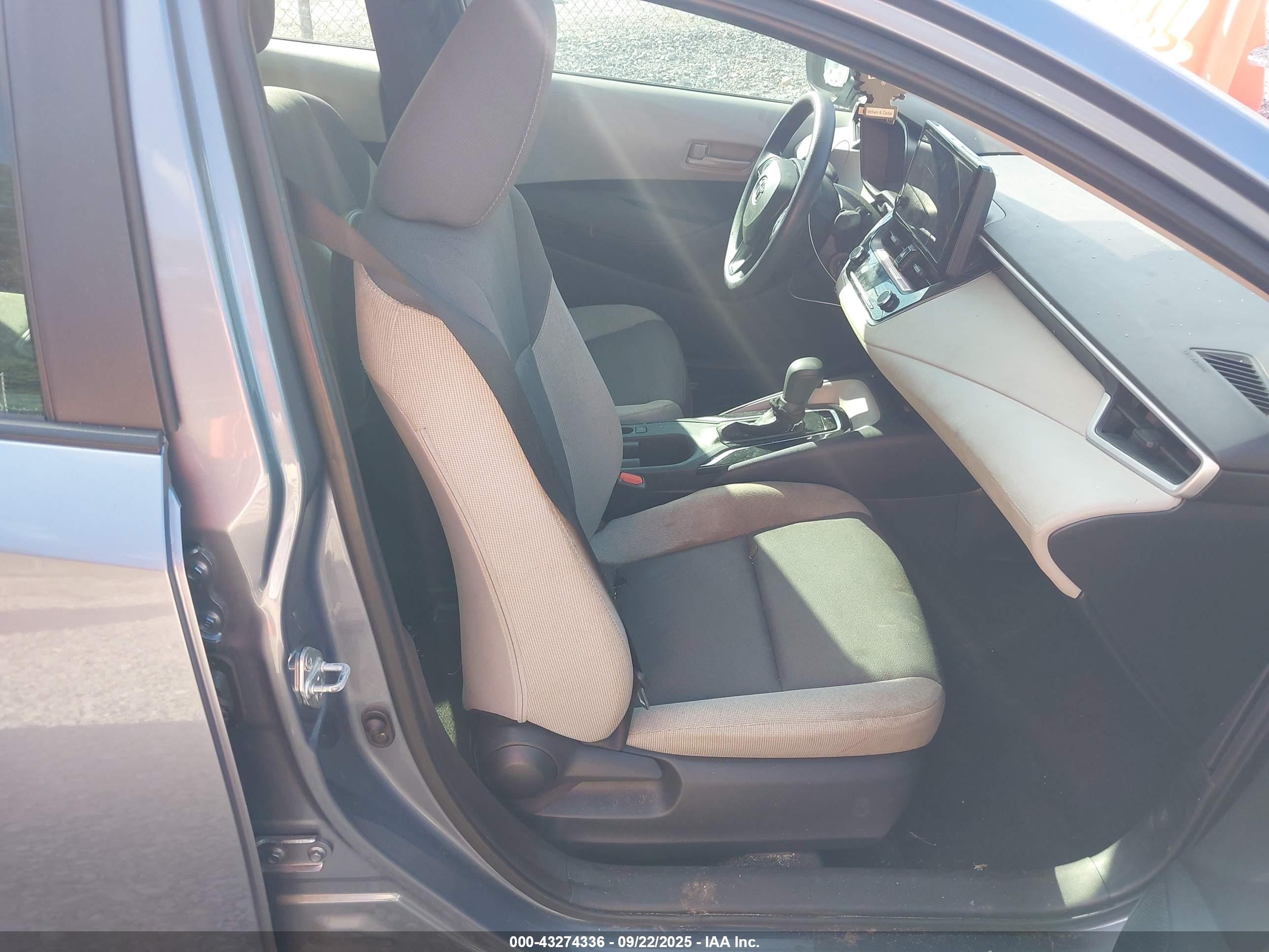 TOYOTA COROLLA image 5