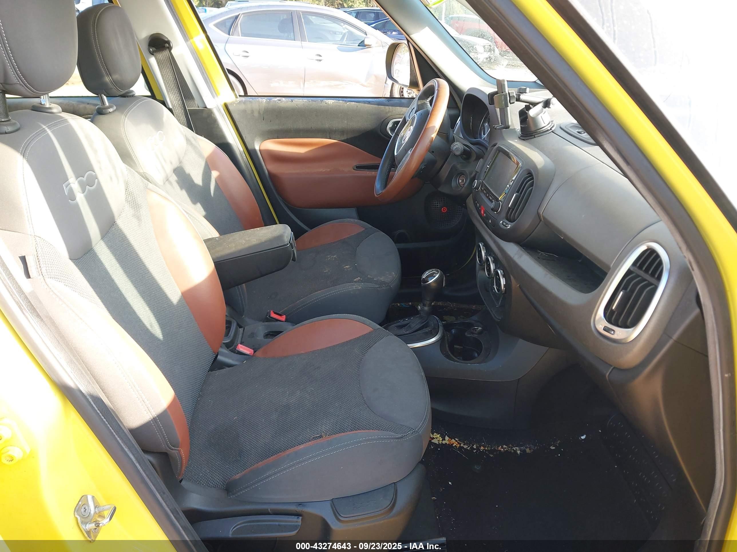 FIAT 500L image 5