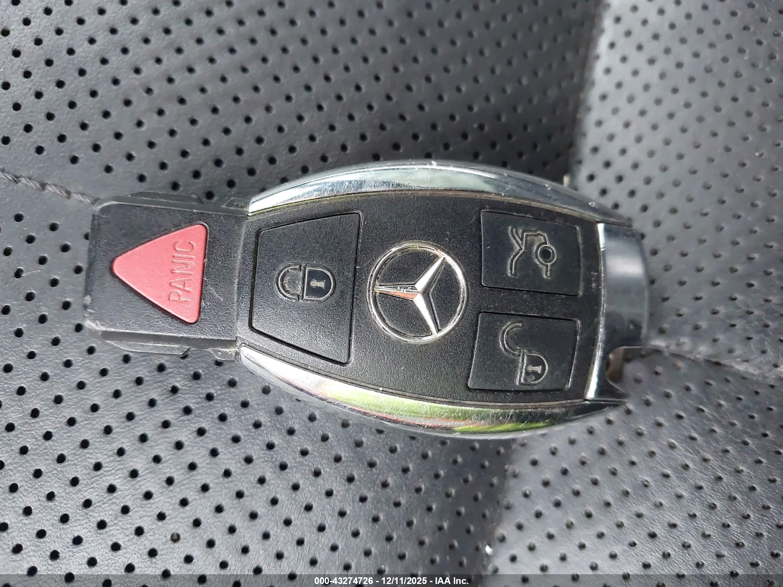 MERCEDES-BENZ E image 11