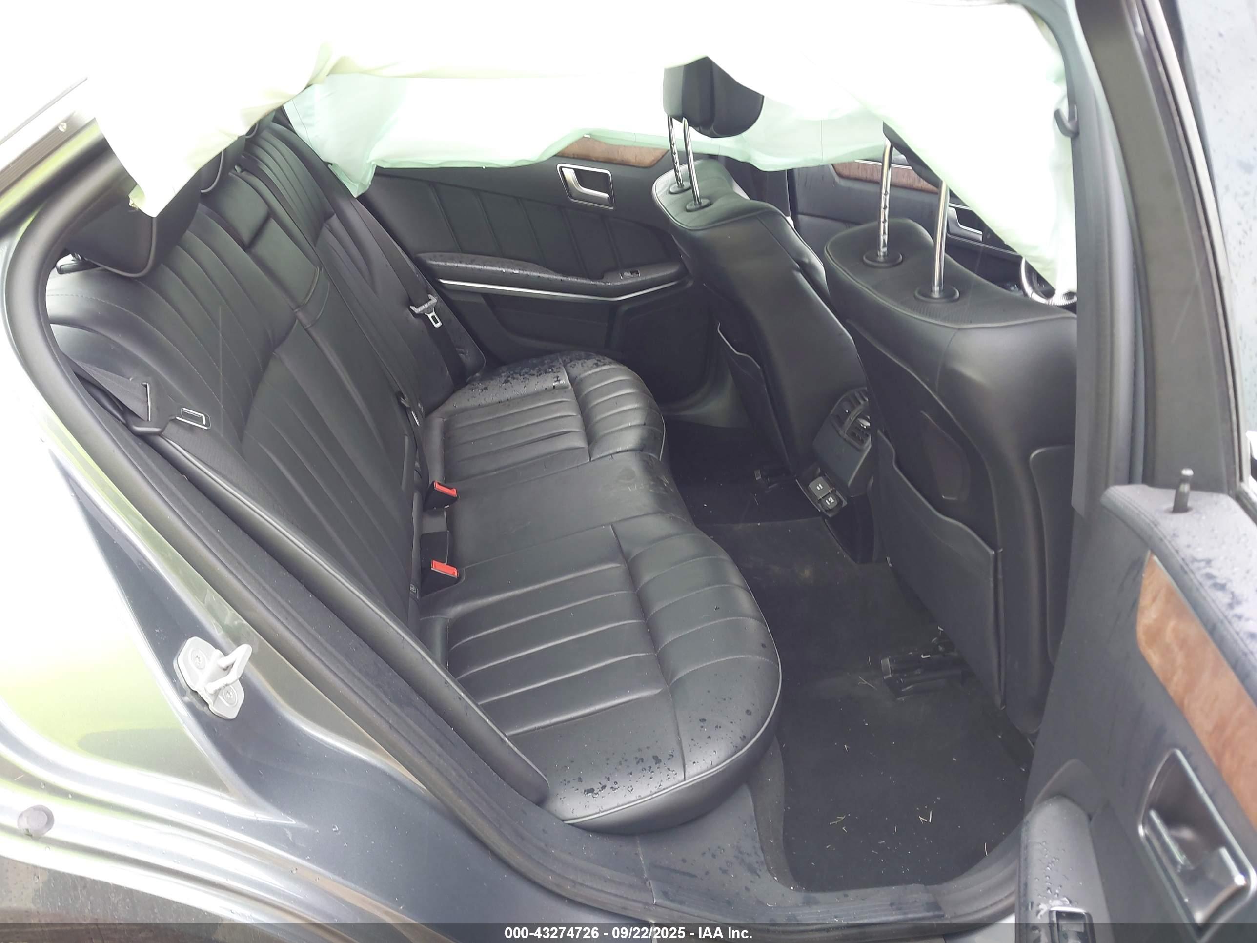 MERCEDES-BENZ E image 8