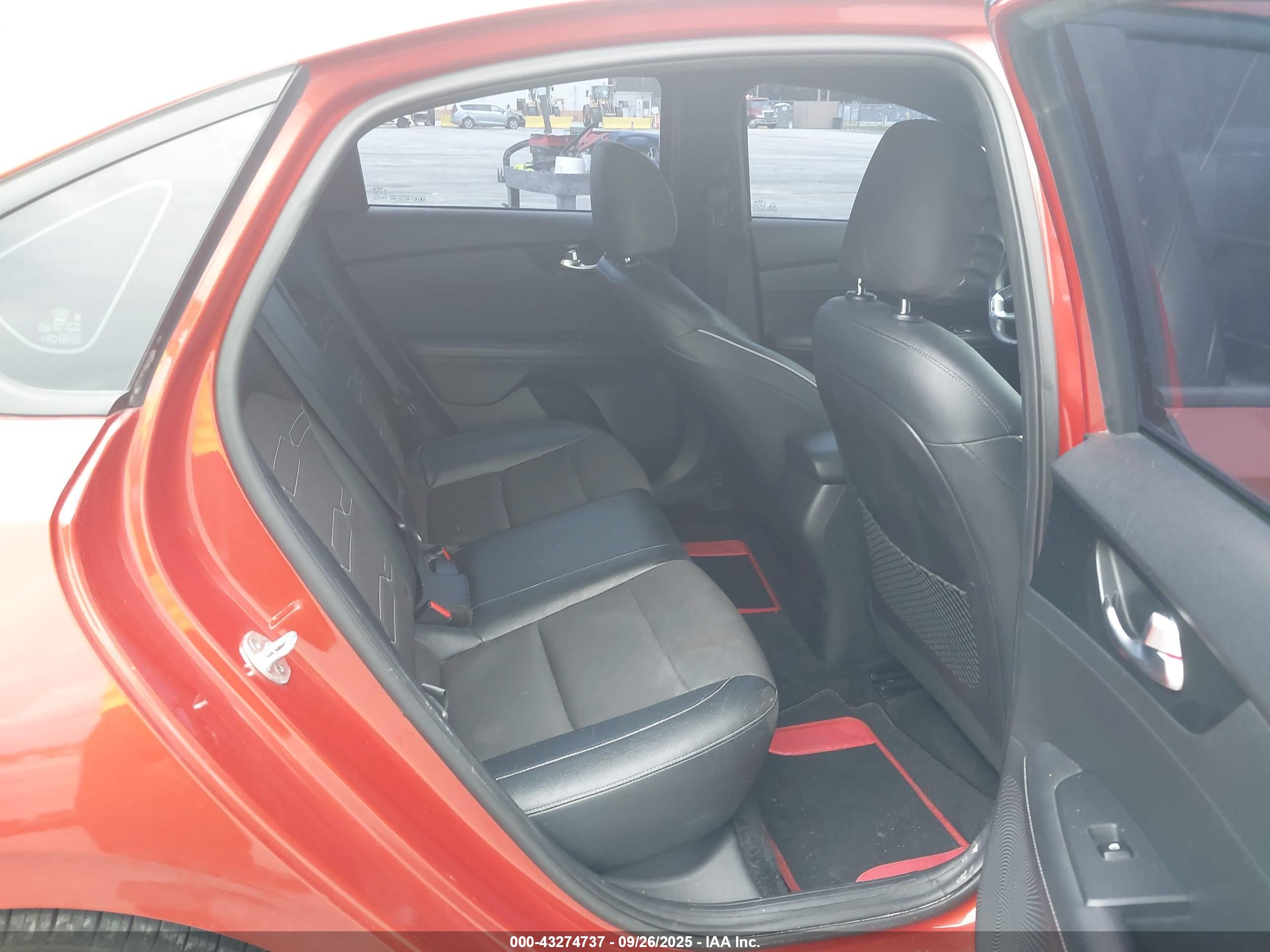 KIA FORTE image 8