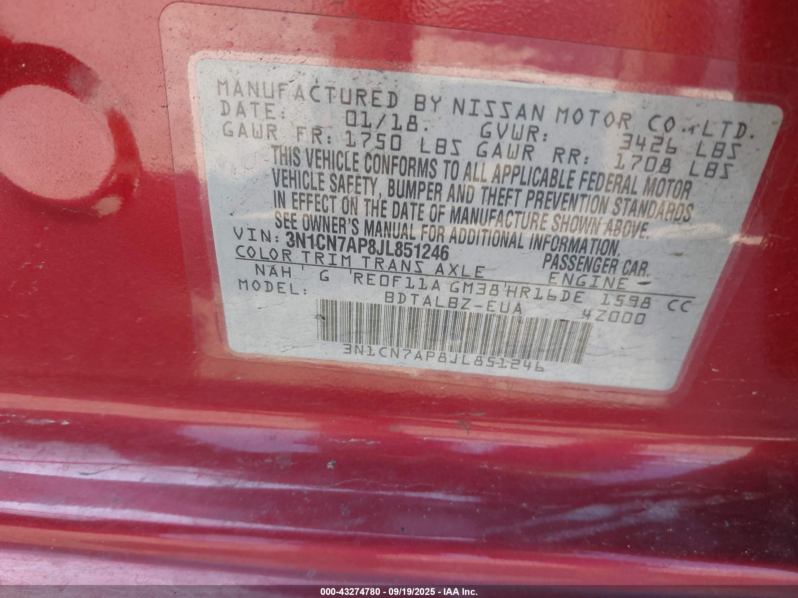 NISSAN VERSA image 9