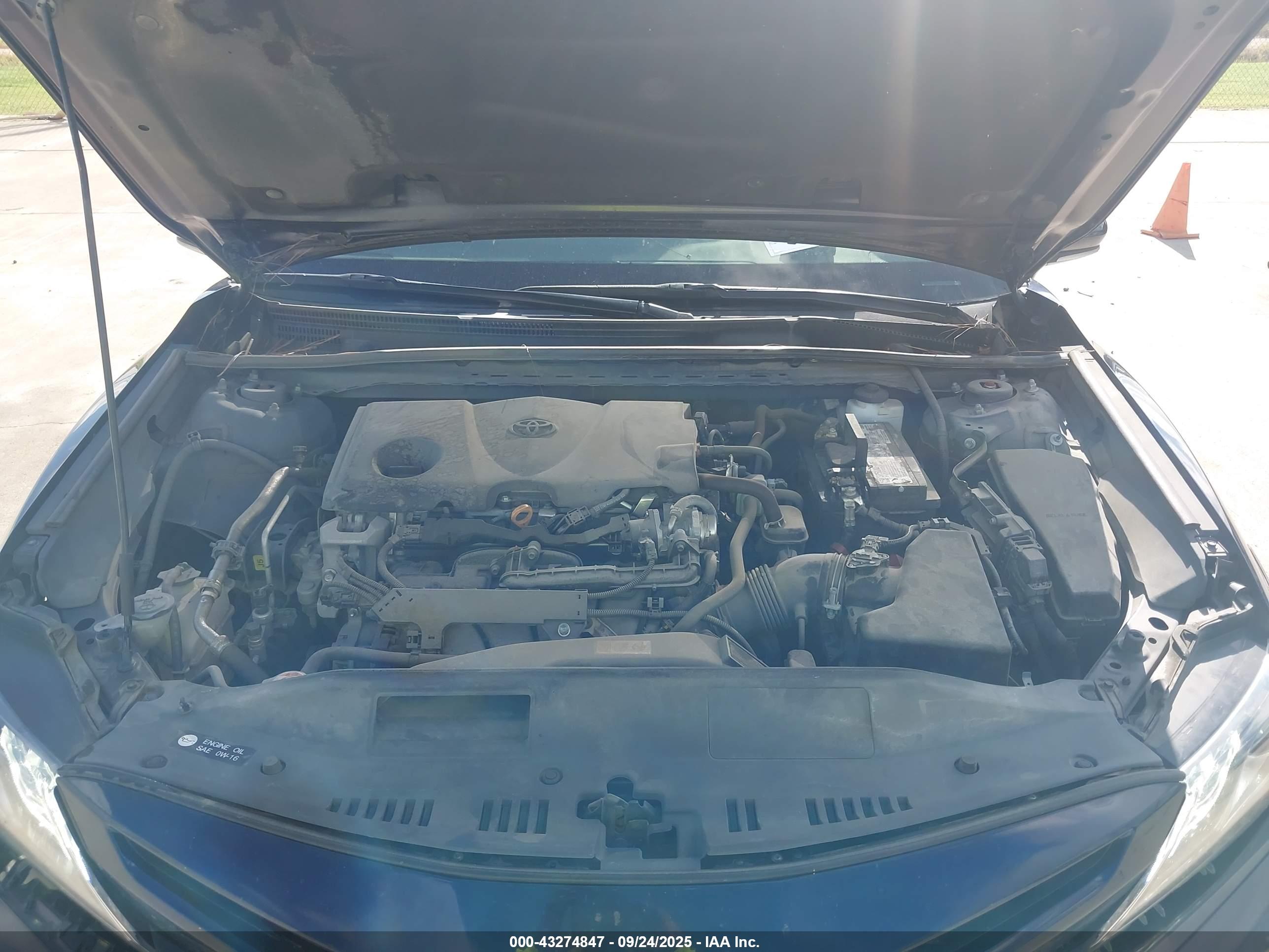 TOYOTA CAMRY image 10