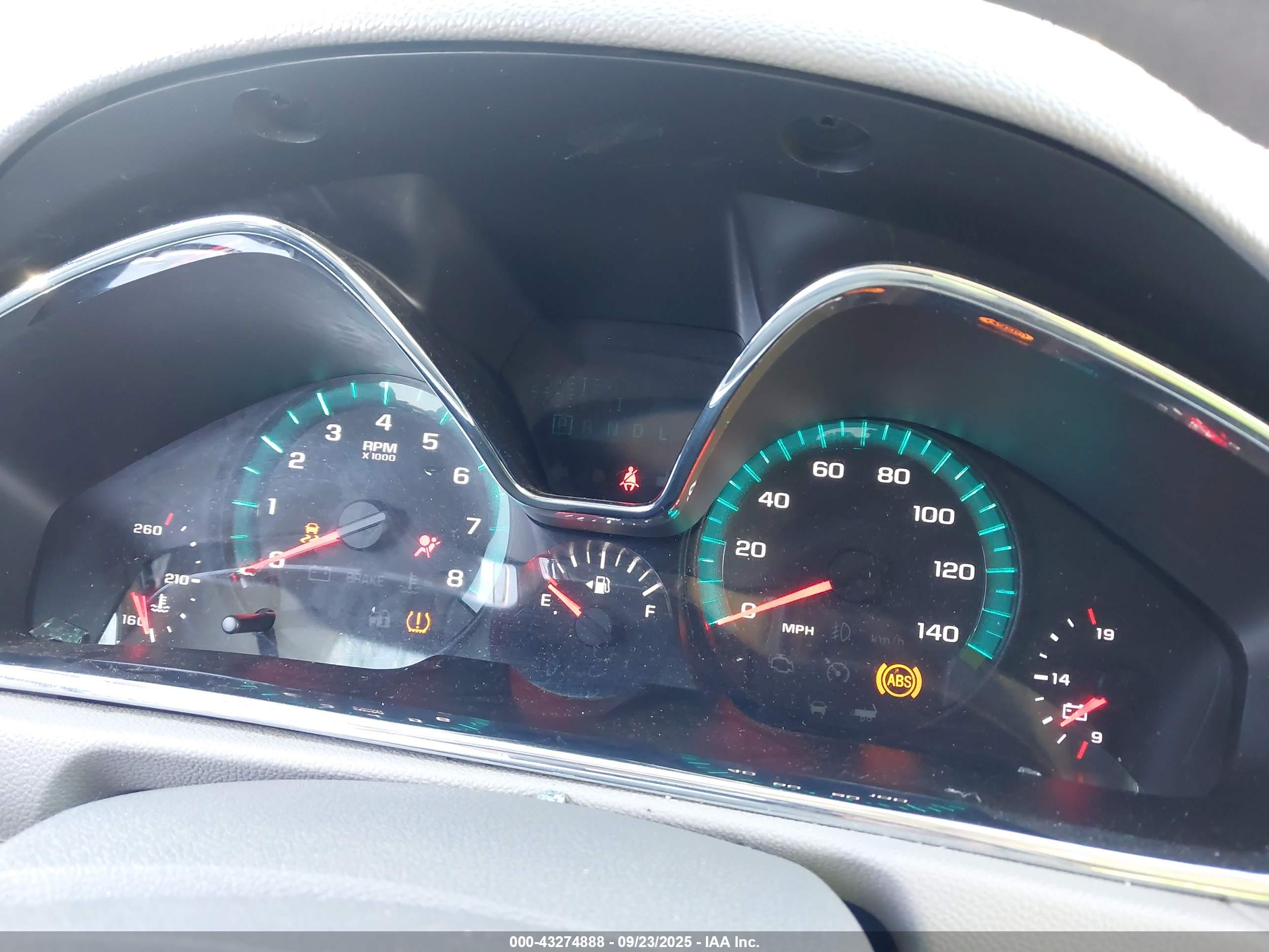 CHEVROLET TRAVERSE image 7